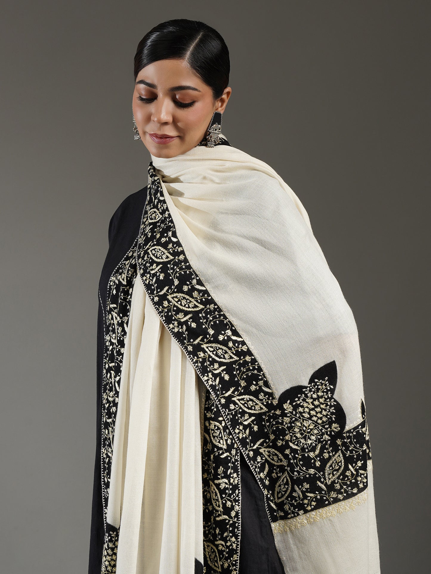 Rivayat Embroidered Cashmere Shawl