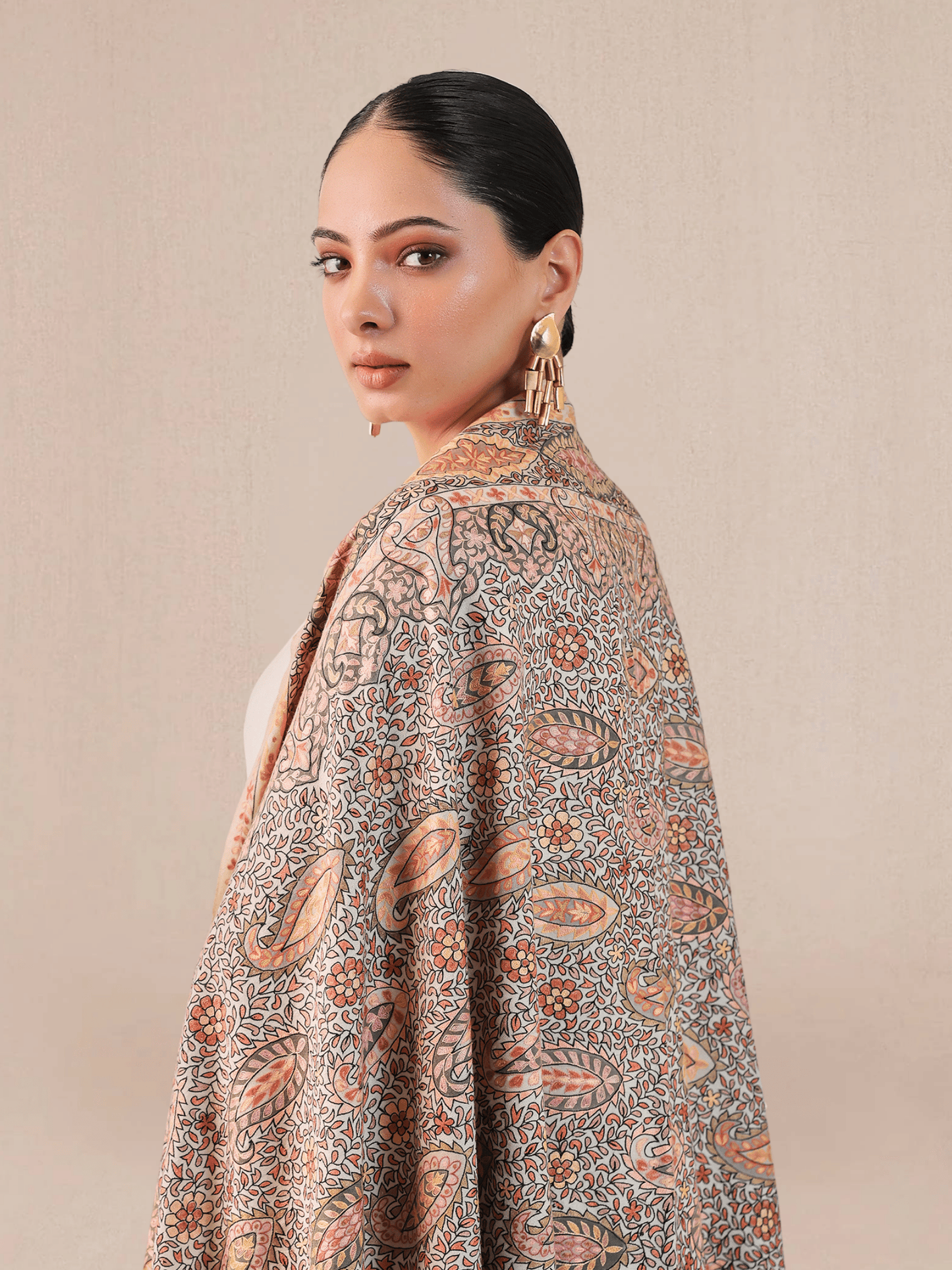Kalam-E-Gulzar Pashmina Shawl