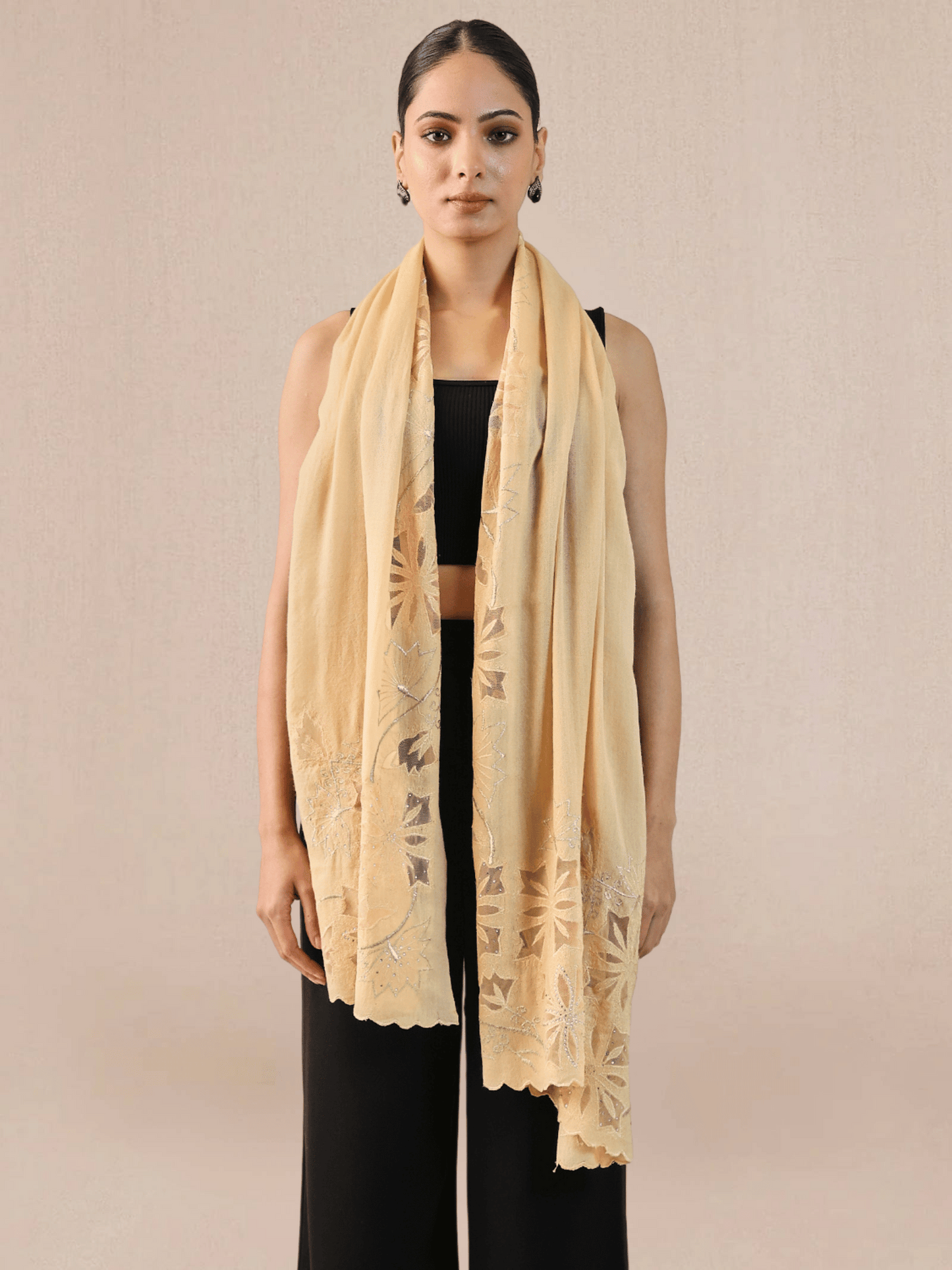 Vineyard Zaywar Woolen Stole