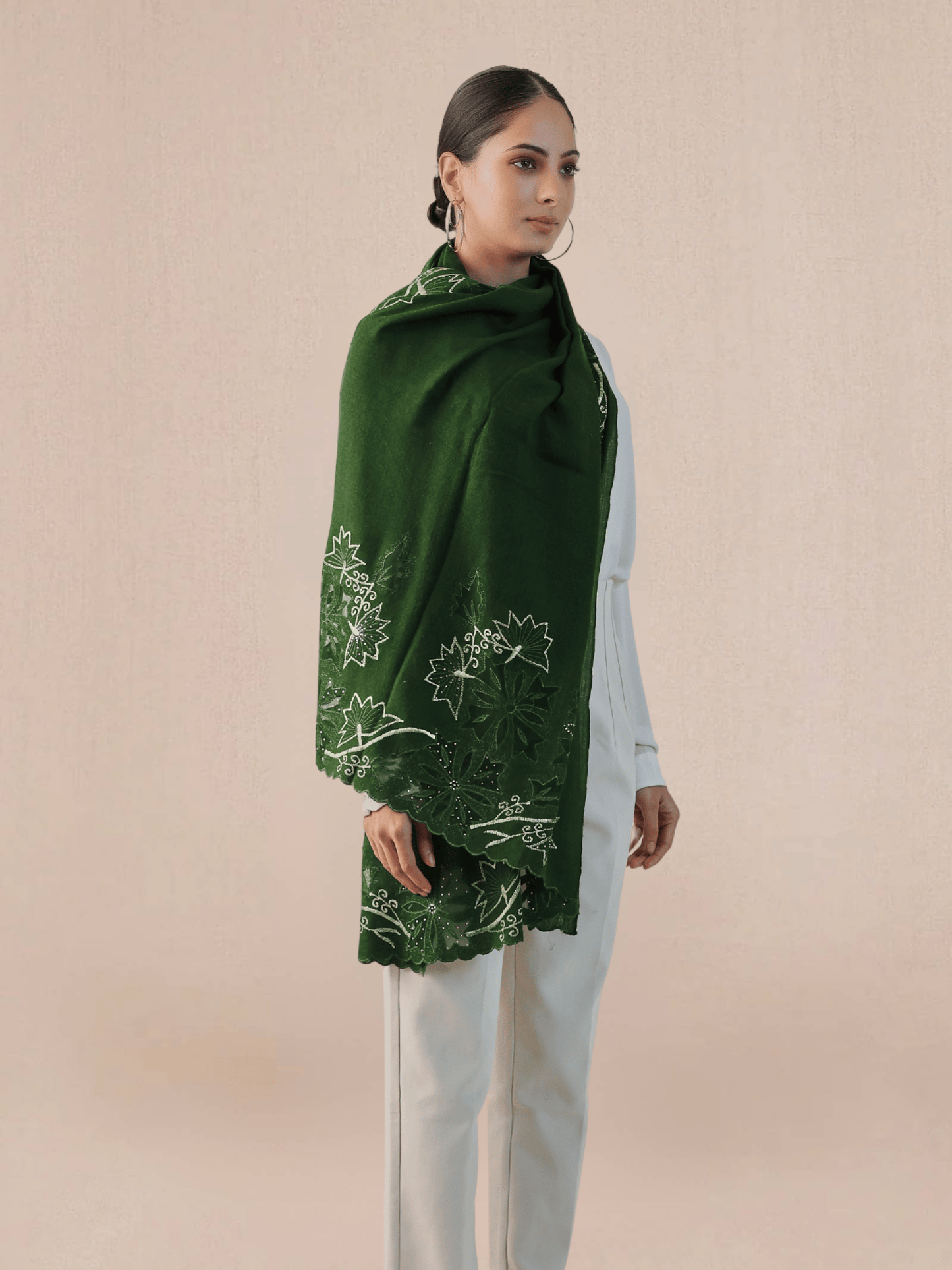 Vineyard Zaywar Woolen Stole