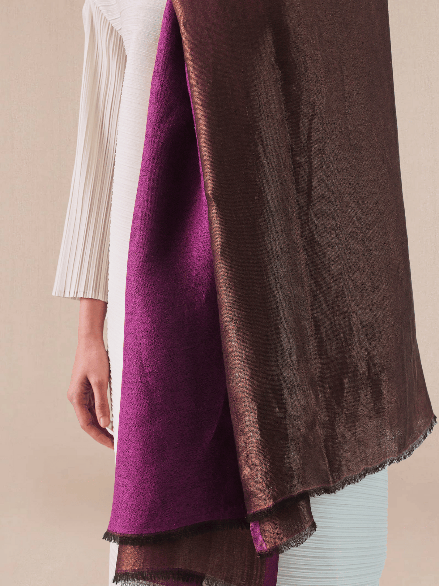 Wool Reversible Zari Stole