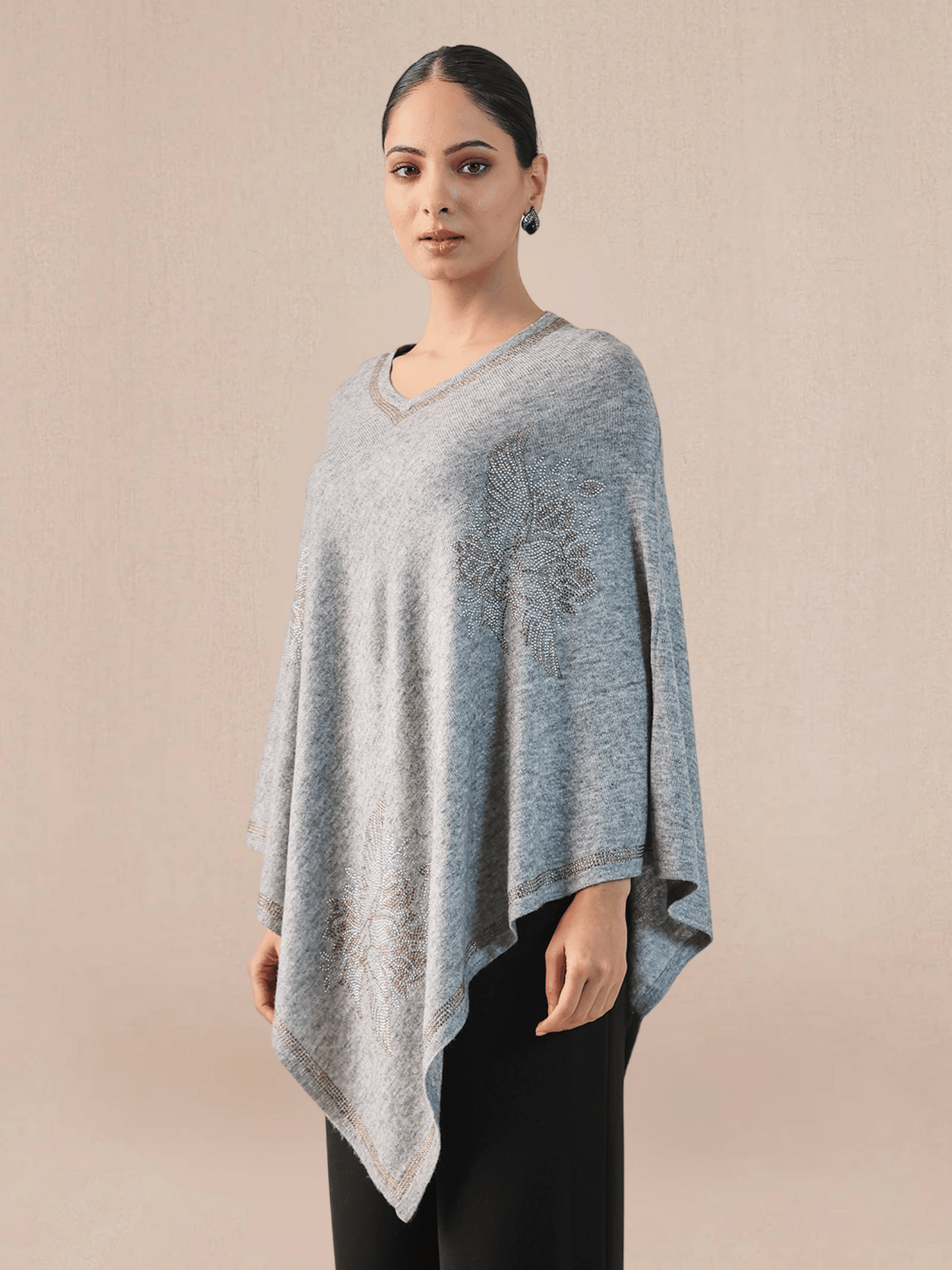 Cape Poncho Pearl Scatter