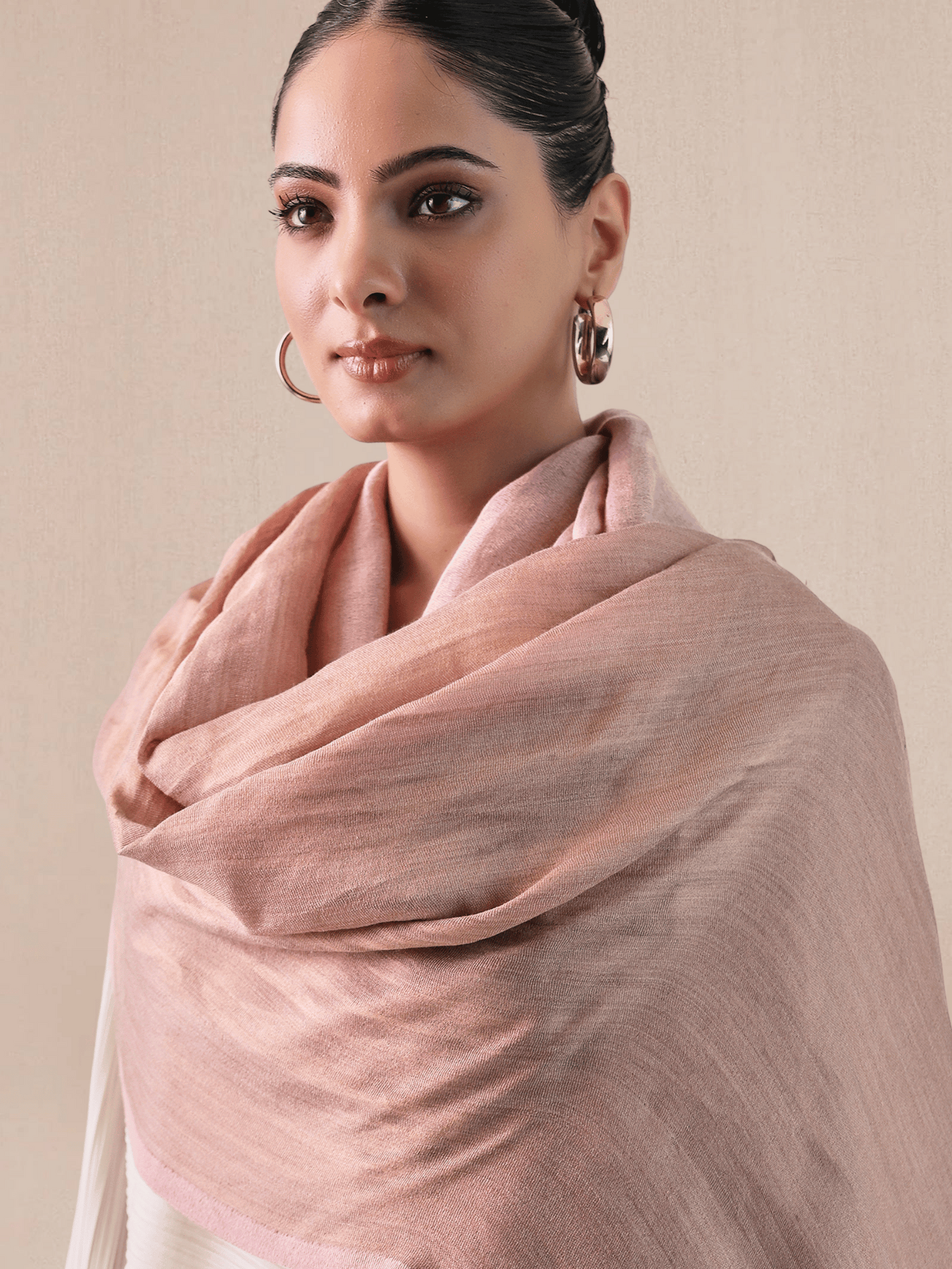 Tabbasum Wool Reversible Zari Stole