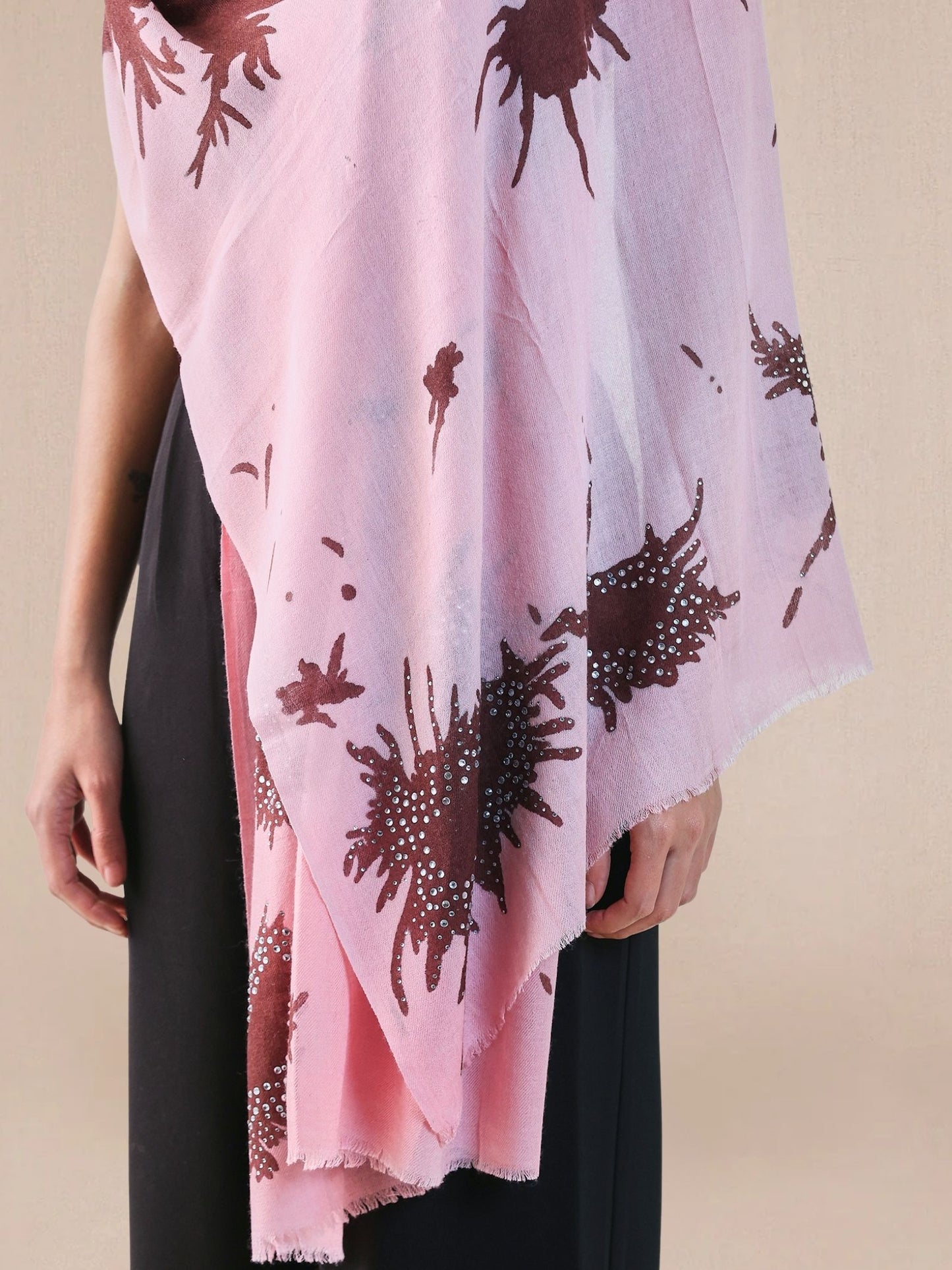 Supernova Woolen Stole