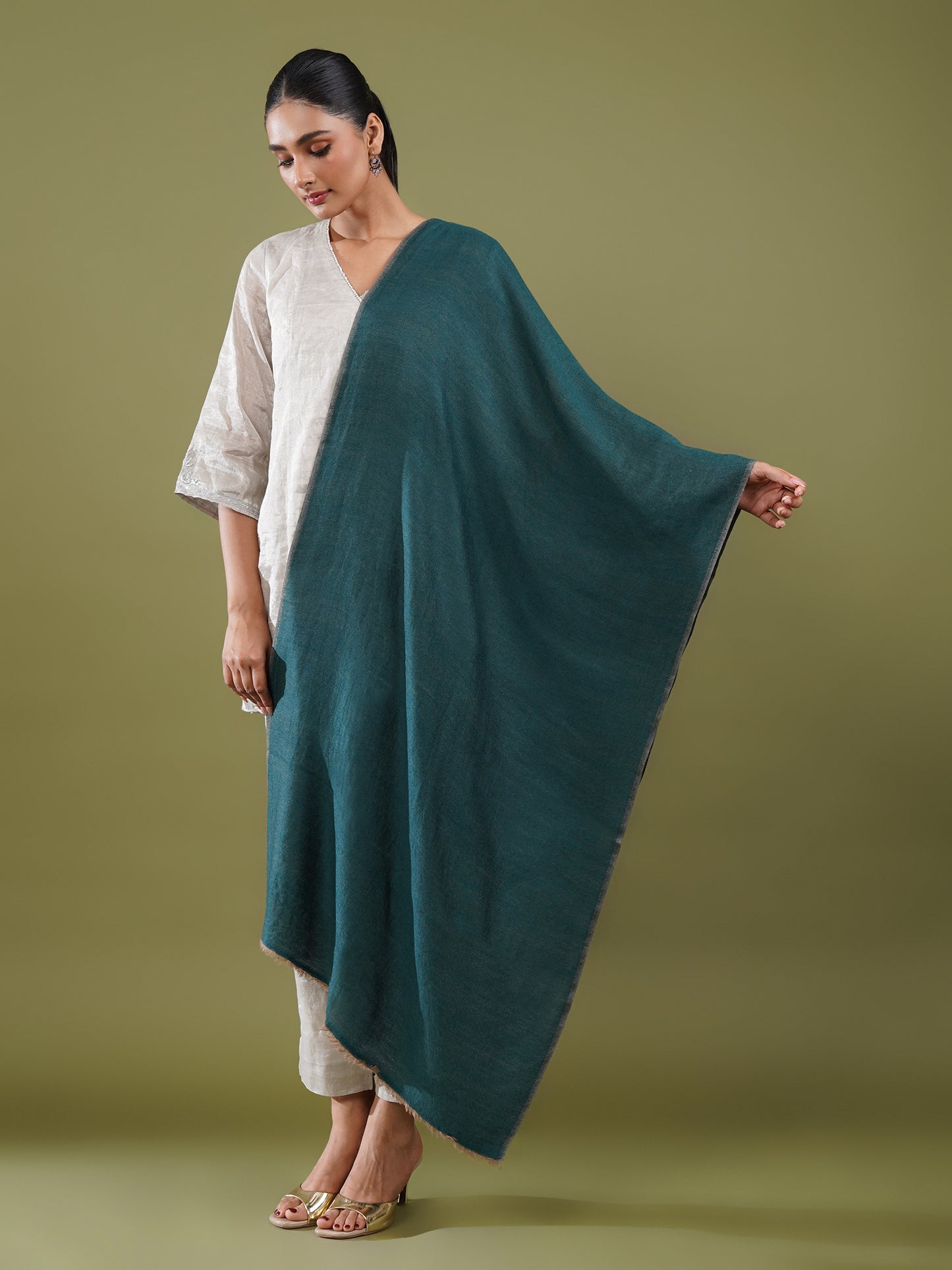 Gulnar Reversible Stole