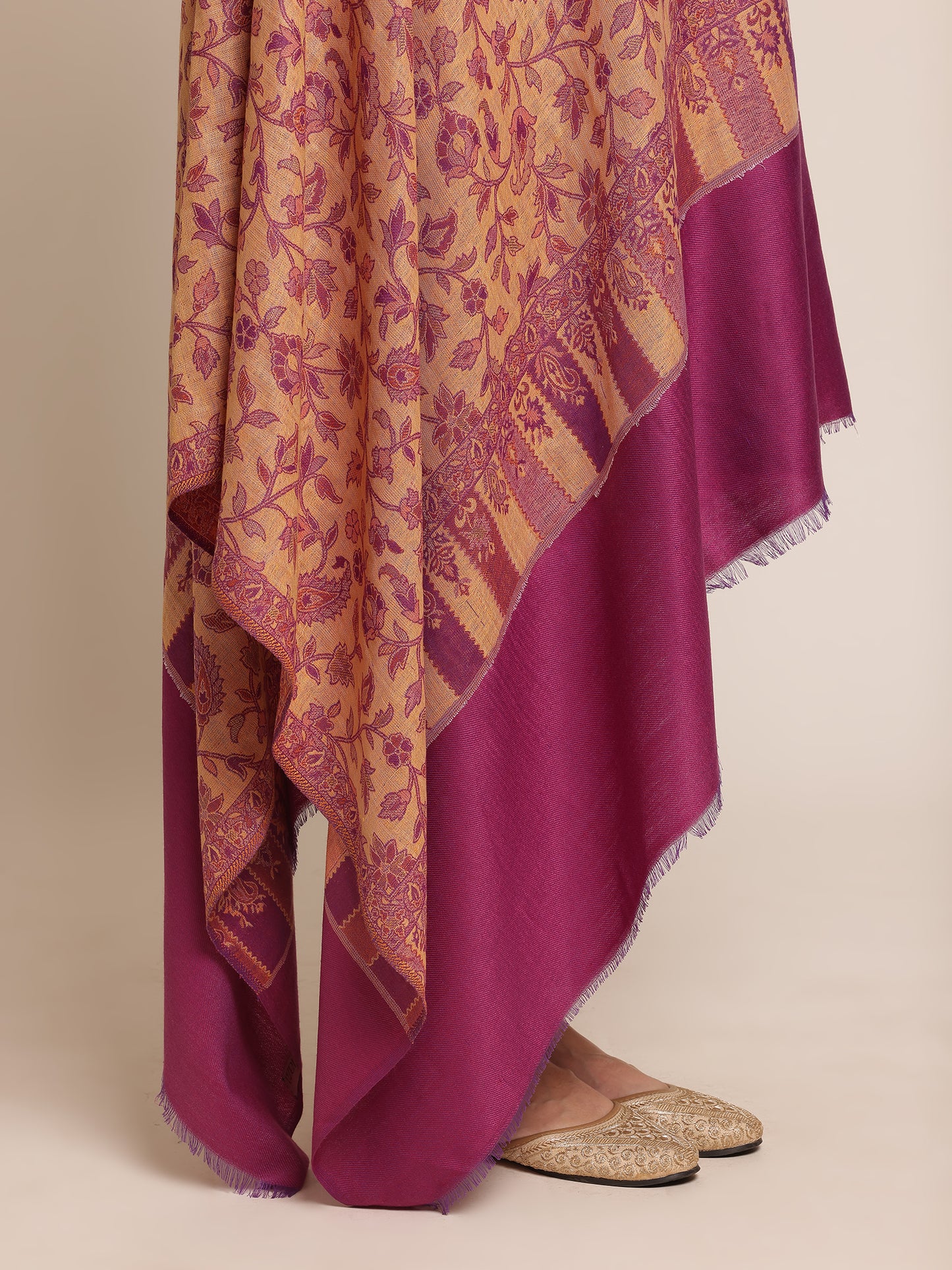 Reversible Kani Woolen Shawl
