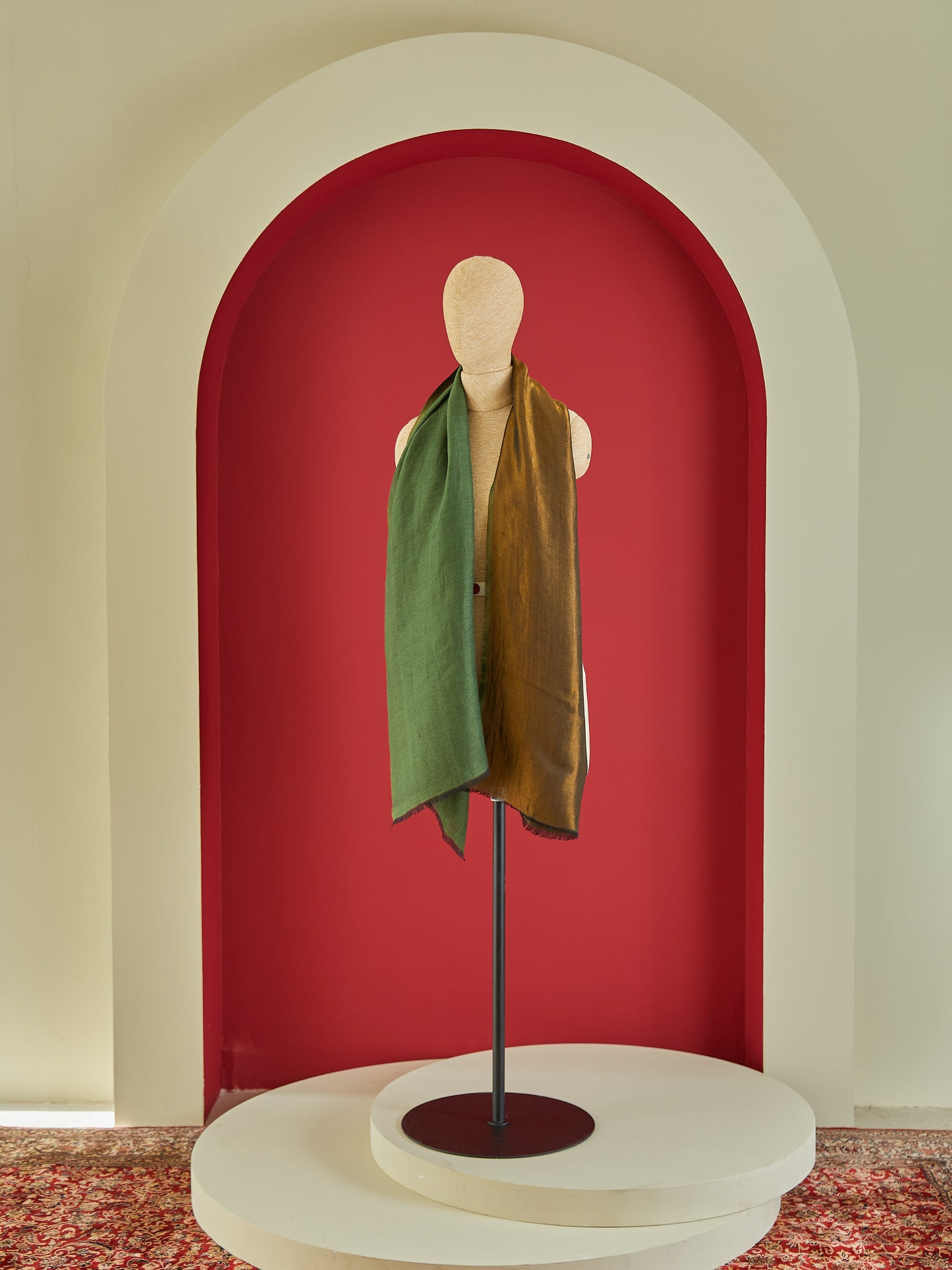 Wool Reversible Zari Stole