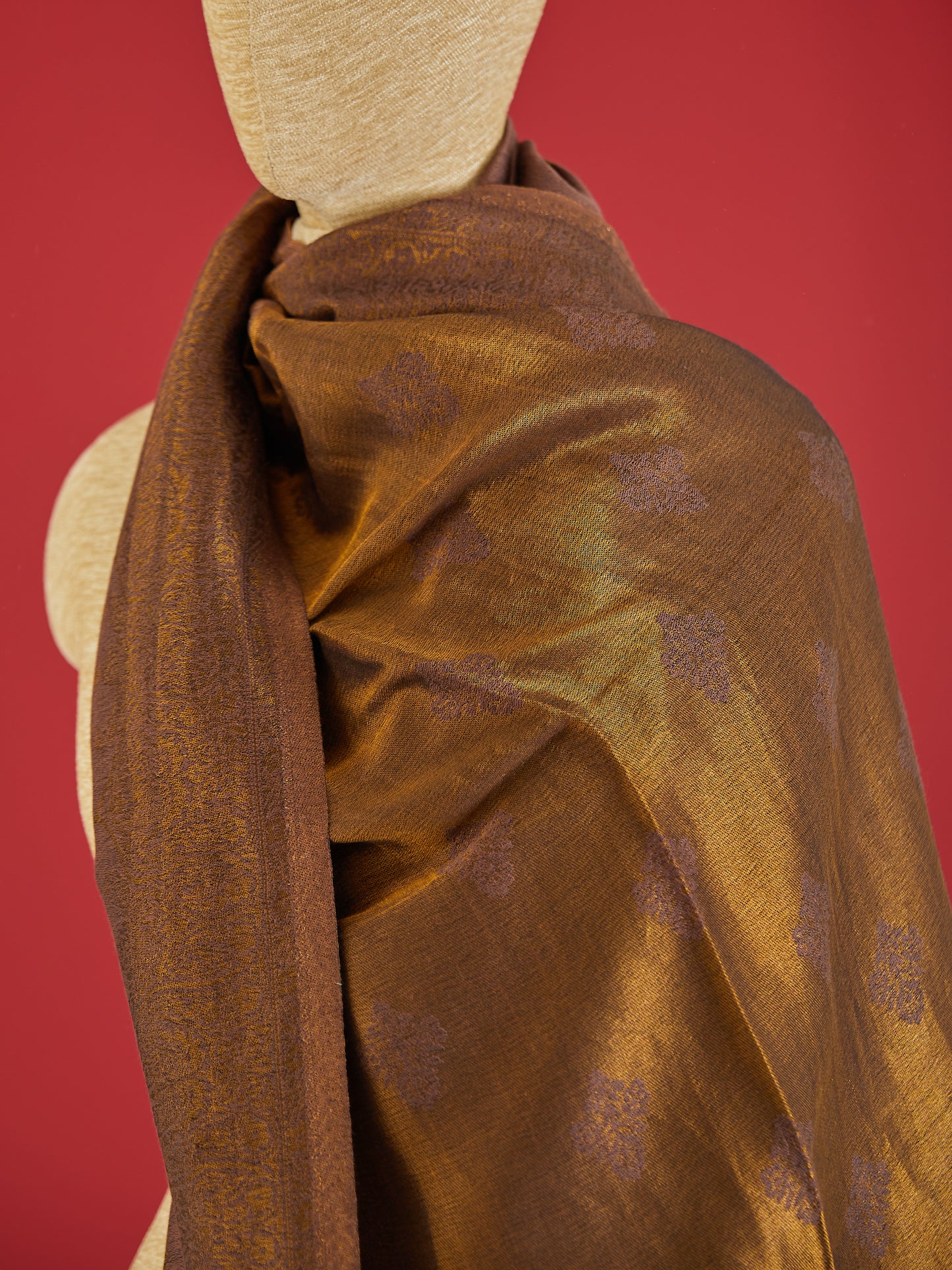 Wool Reversible Zari Stole