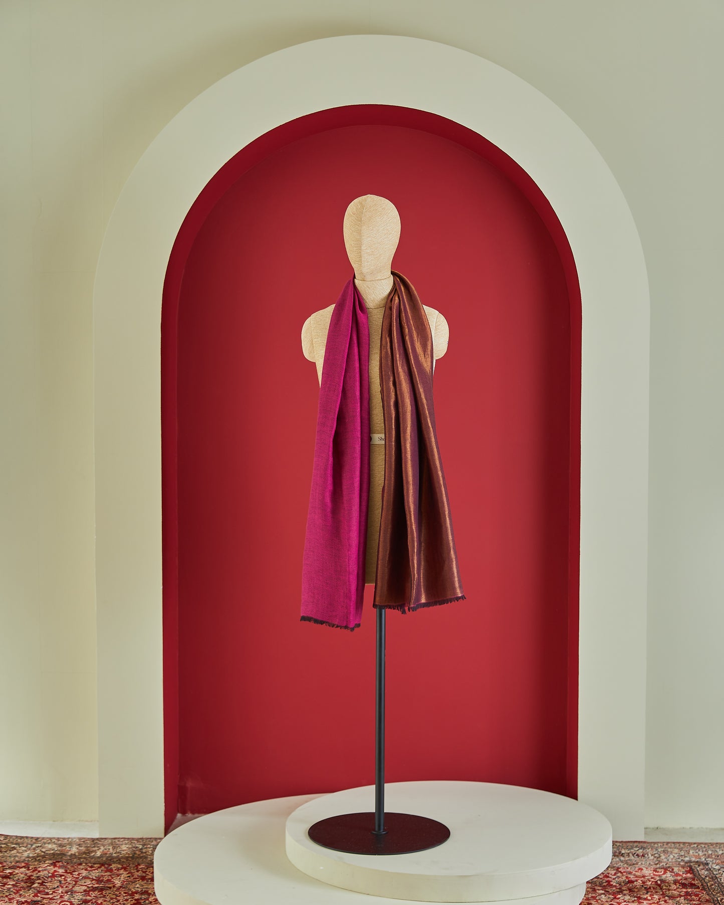 Wool Reversible Zari Stole