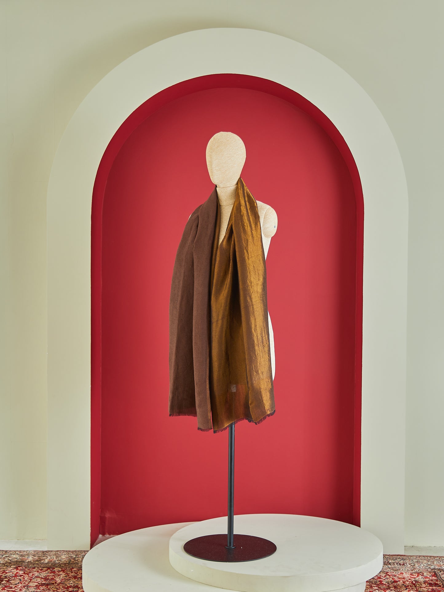 Wool Reversible Zari Stole