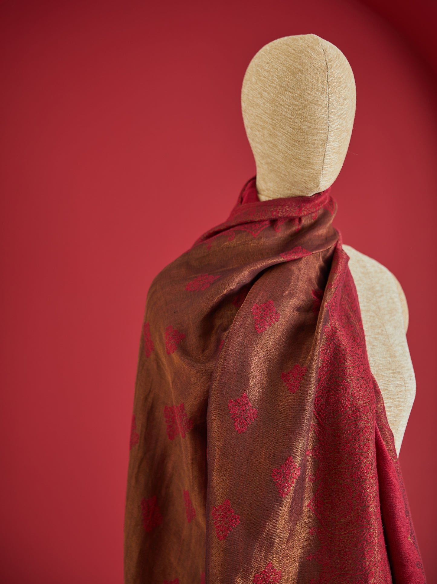 Wool Reversible Zari Stole