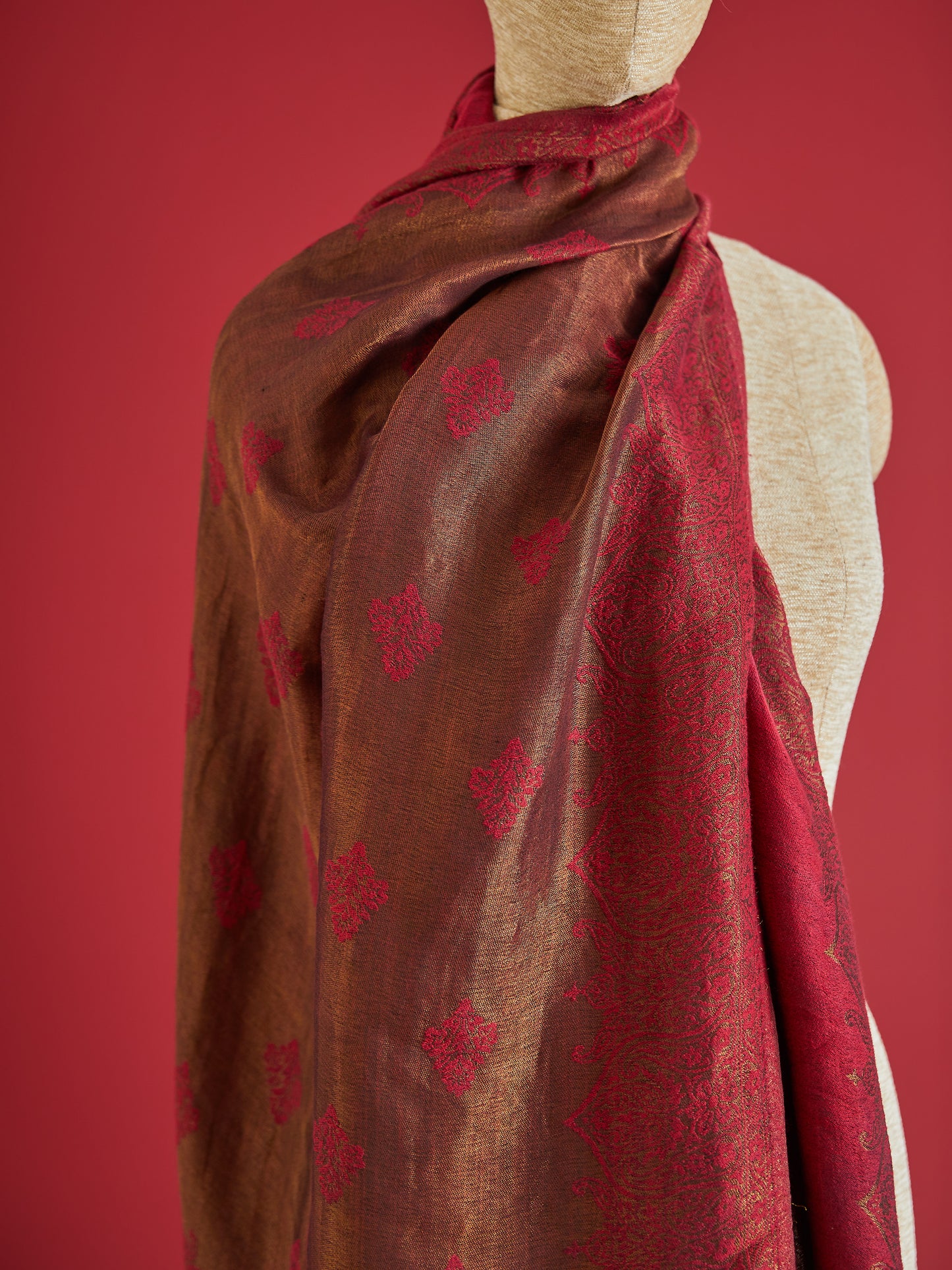 Wool Reversible Zari Stole