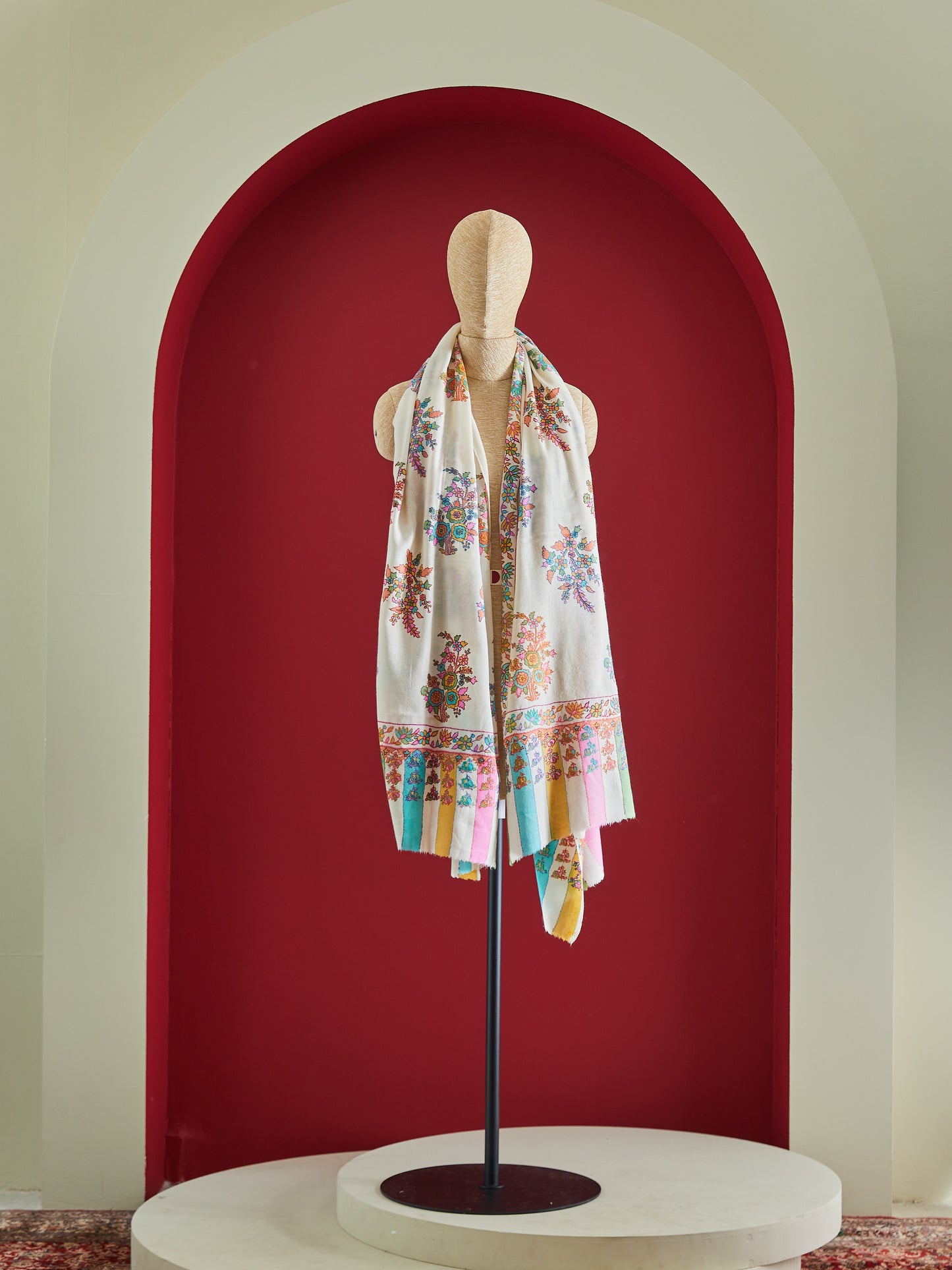 Cashmere Print Outline Shawl