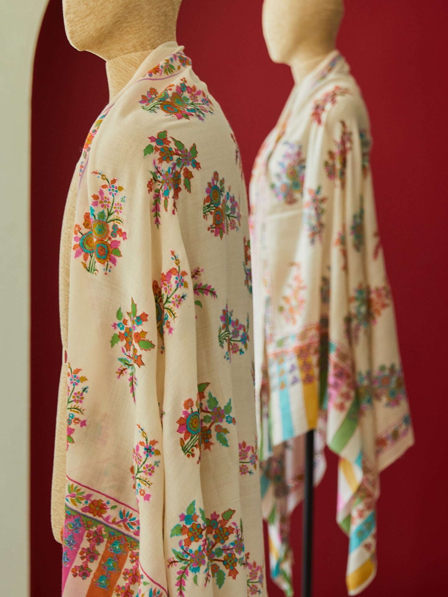 Cashmere Print Outline Shawl