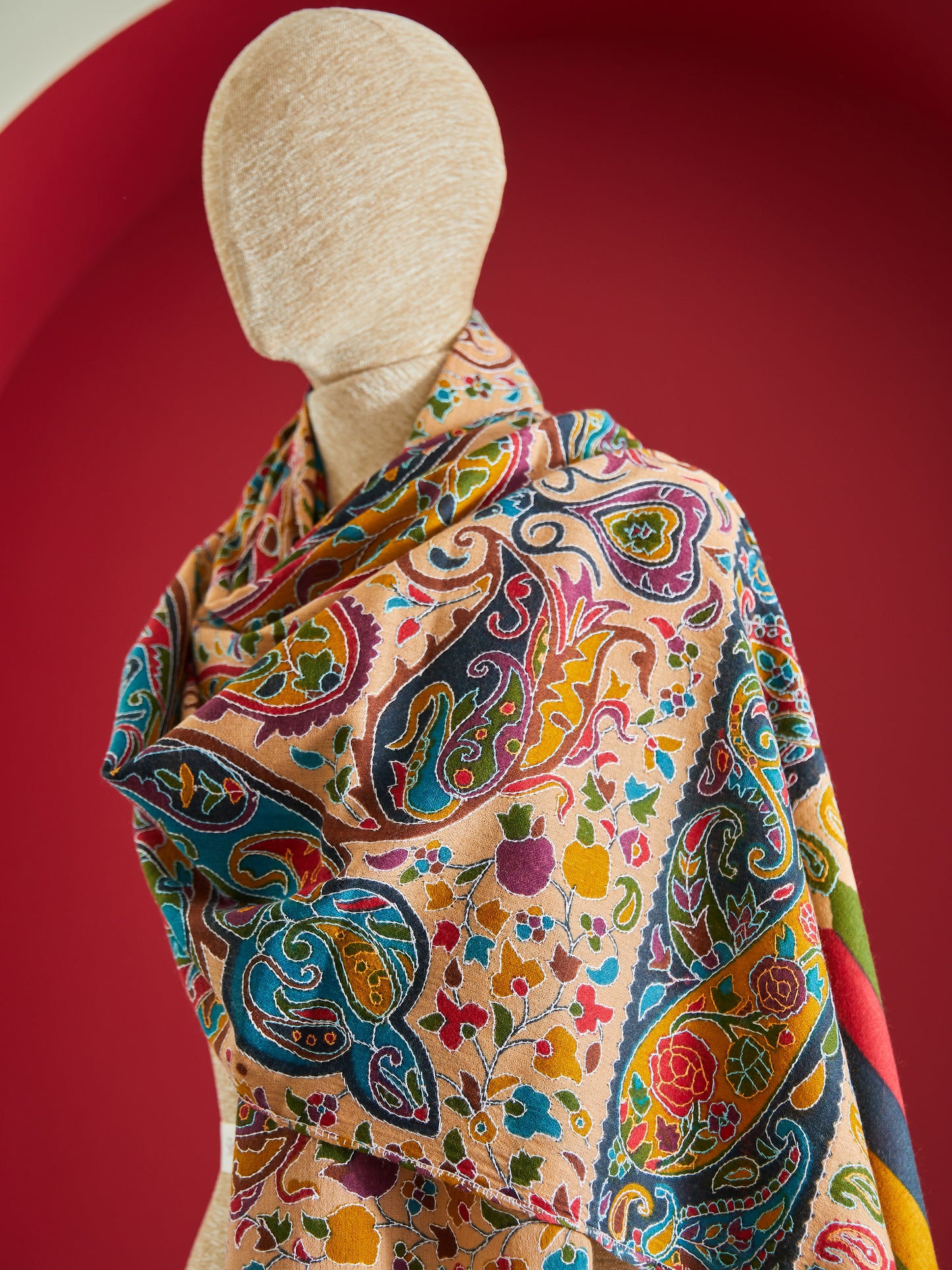 Cashmere Print Outline Stole