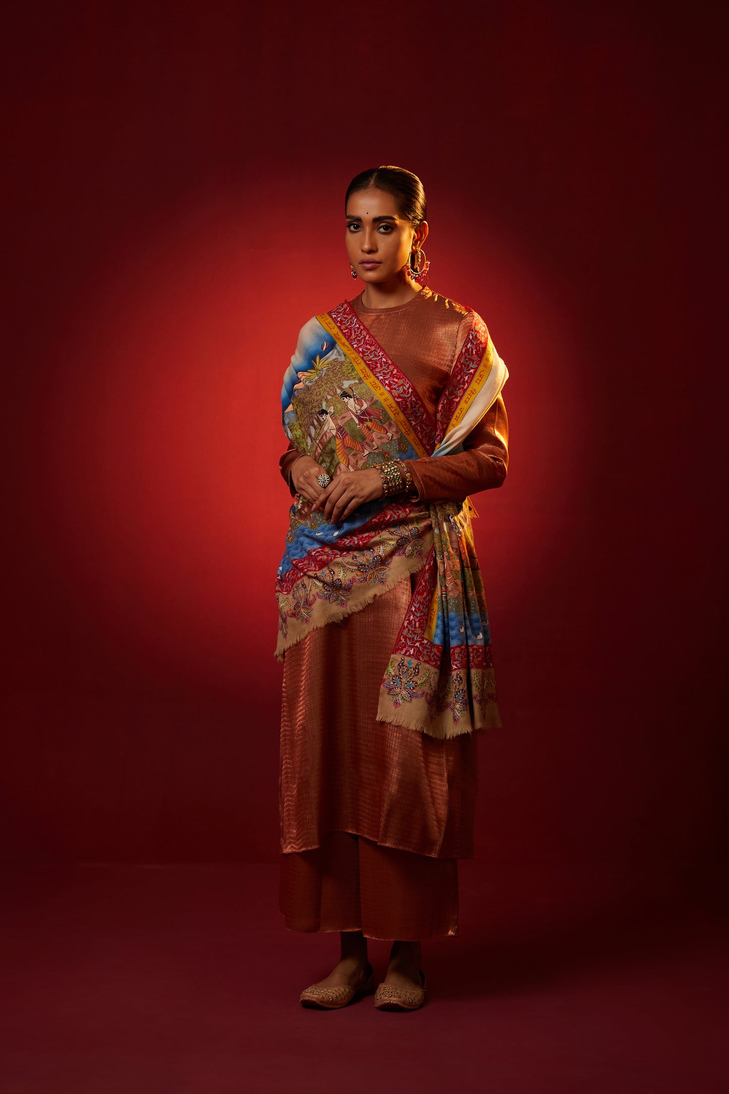 Model is wearing the Ayodhya tales pashmina shawl by Shaza.