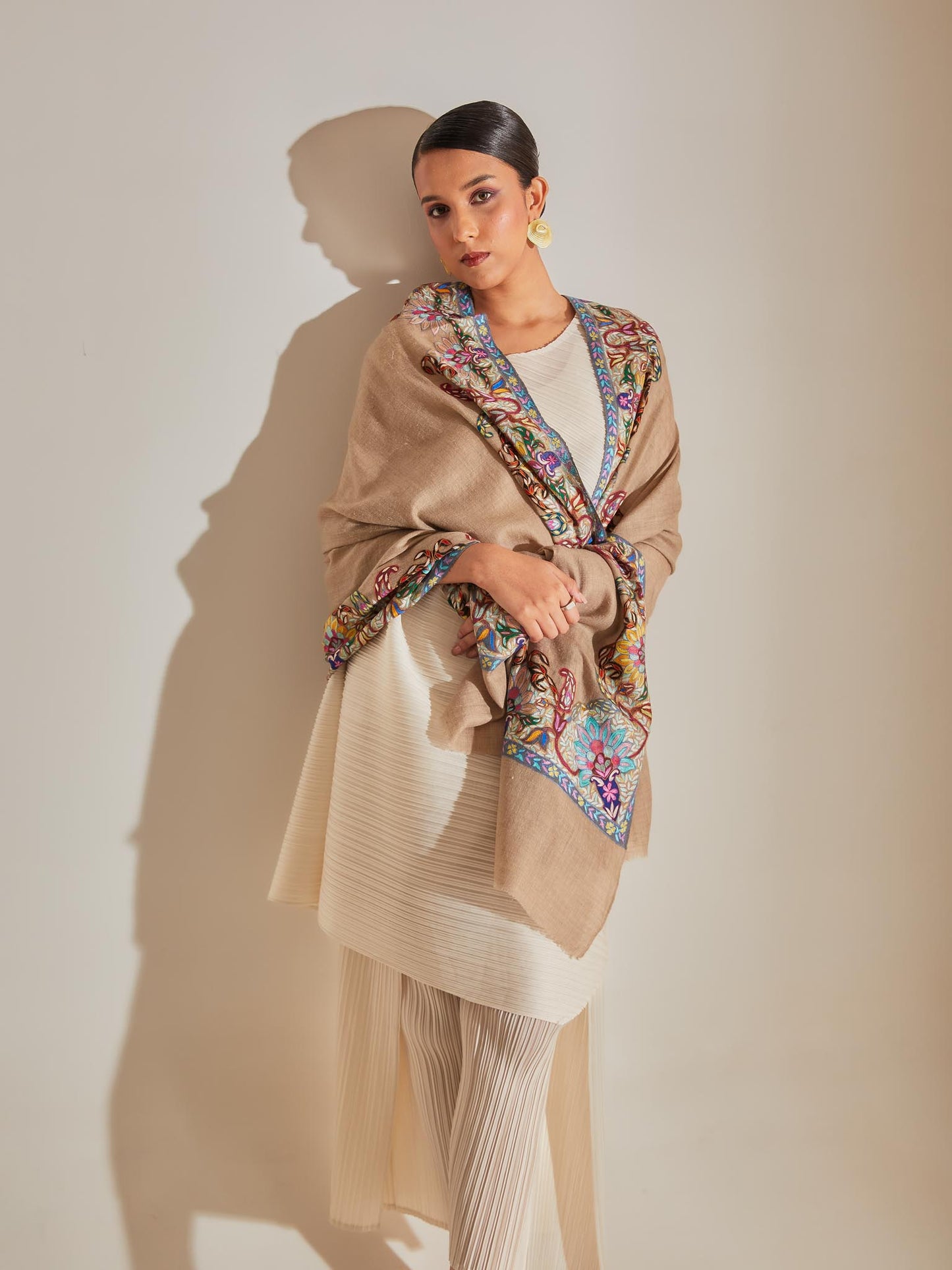 Model is wearing the Sahira Pashmina Shawl from Shaza.