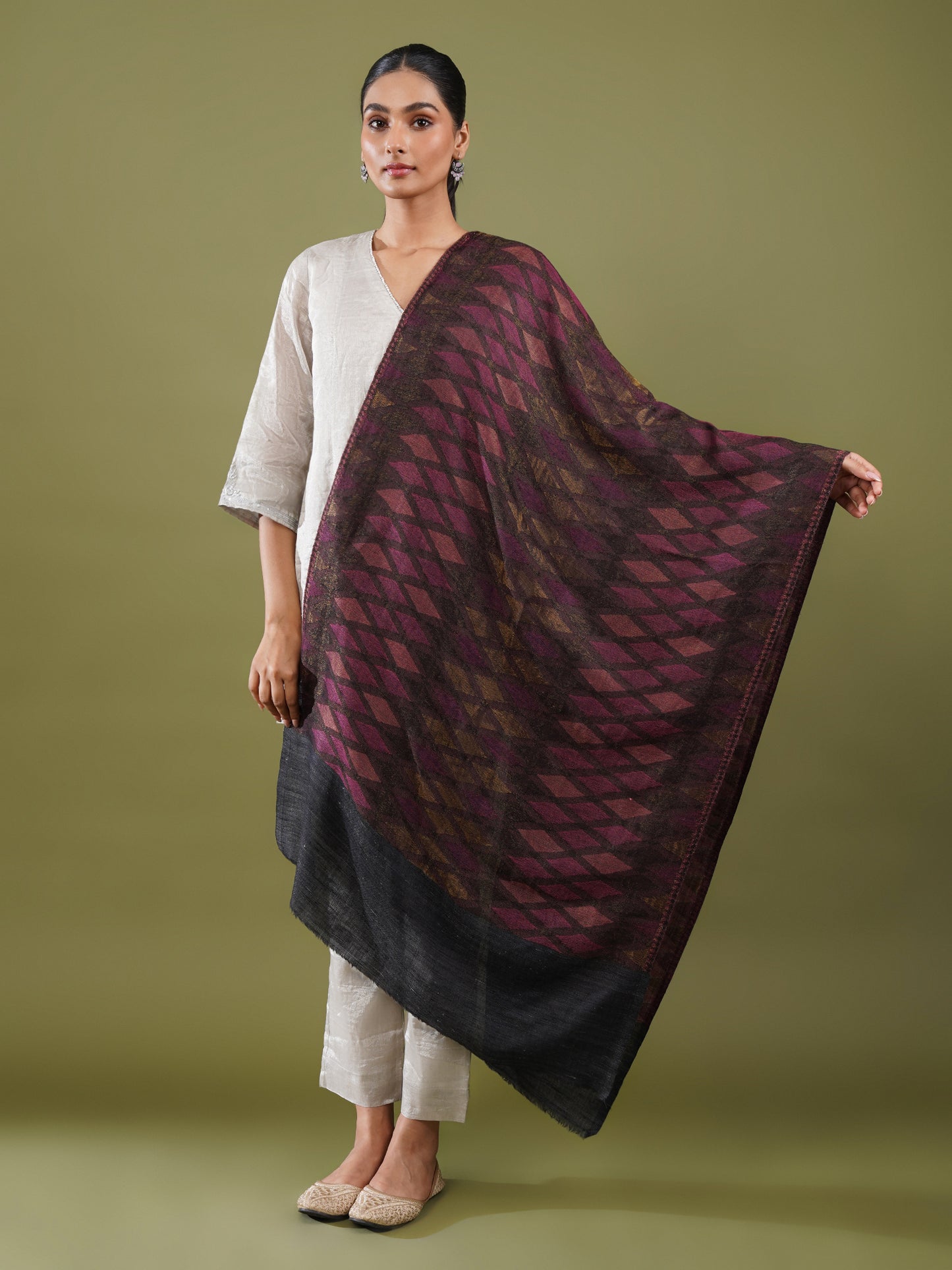 Samia Zari Woolen Stole