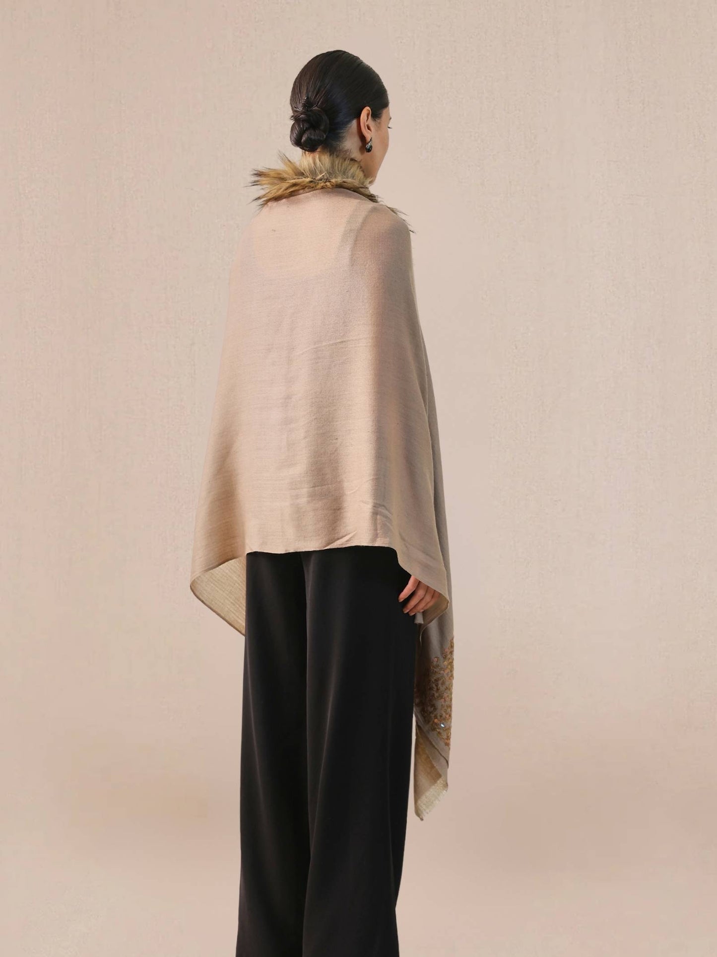 fur-cashmere-shellwork-pocho