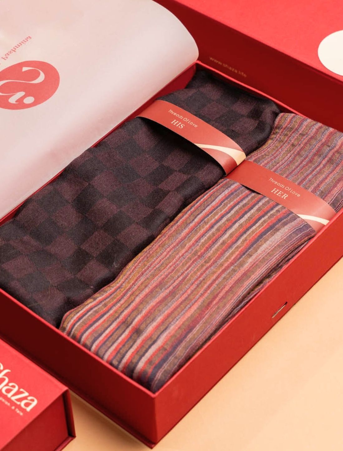 Ekkat & Check Gift Box