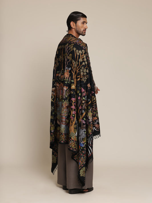 Man wearing Pashmina Kalamkari Pashmina Shawl