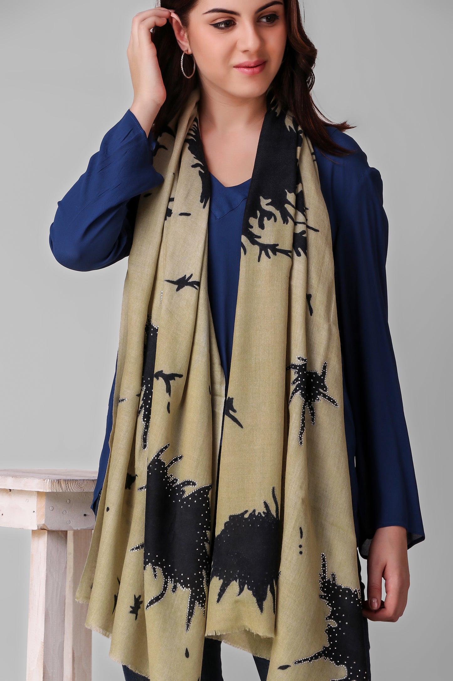 Supernova Woolen Stole