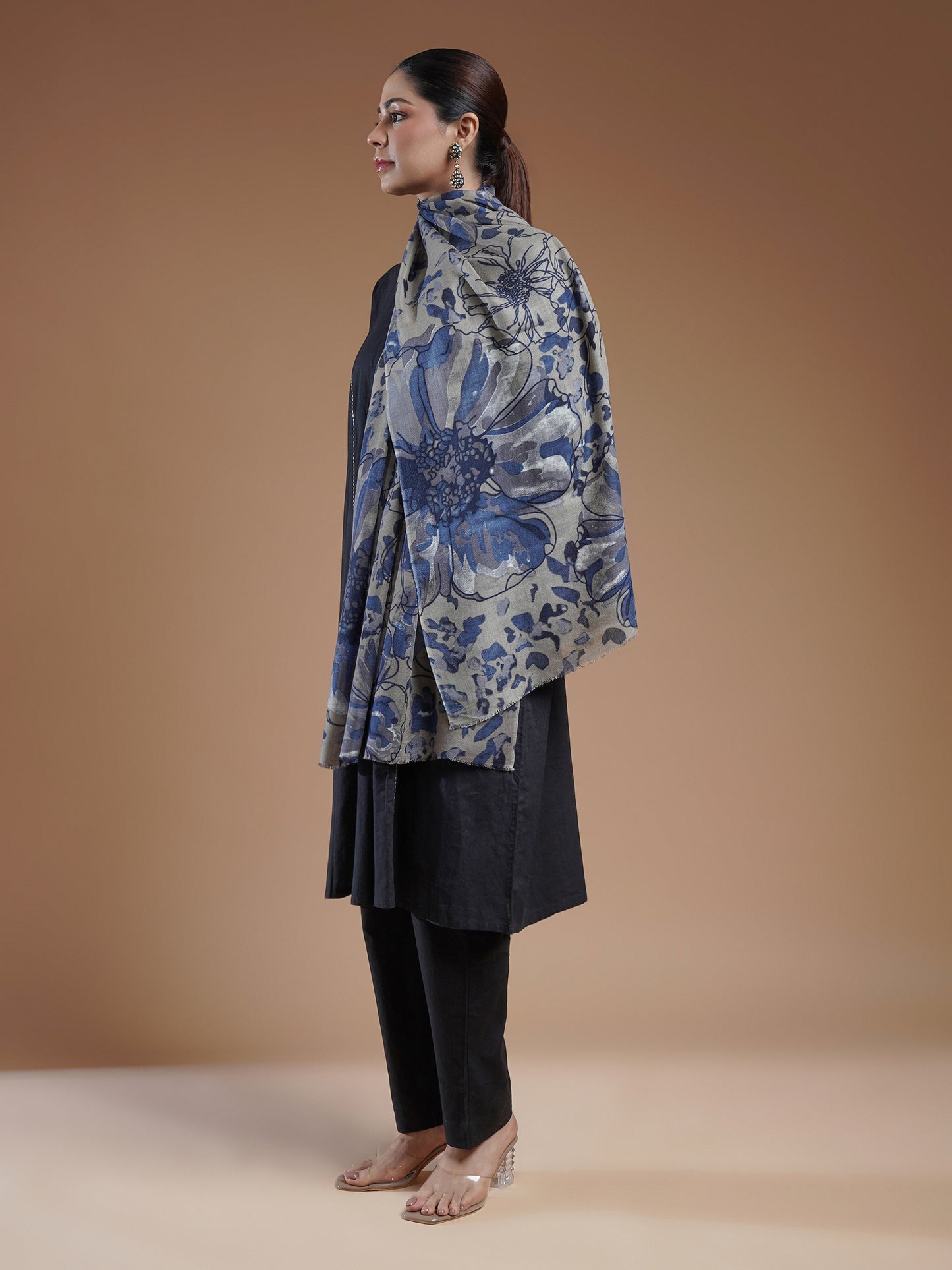 Naienive Printed Woolen Stole