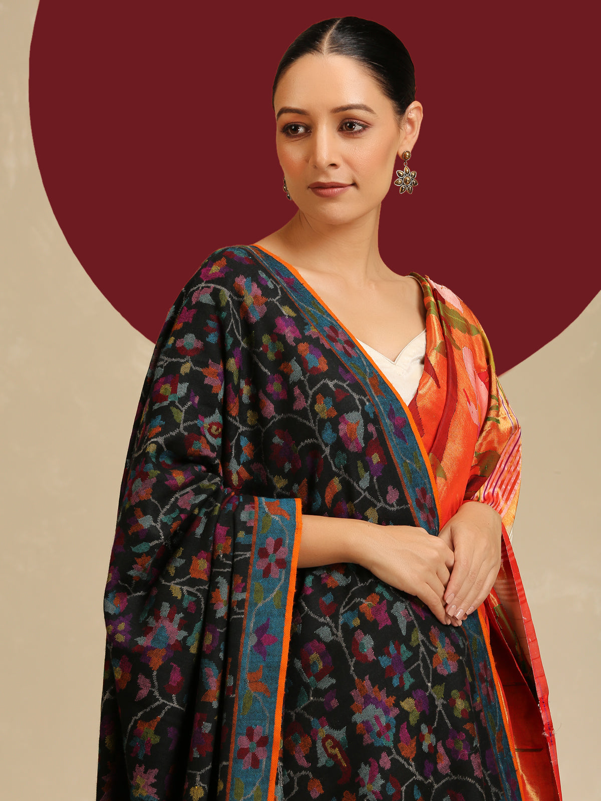 Jahaan -world of Kani (shawl)