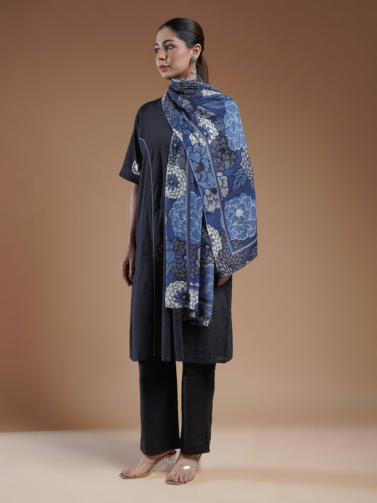 Naienive Printed Woolen Stole