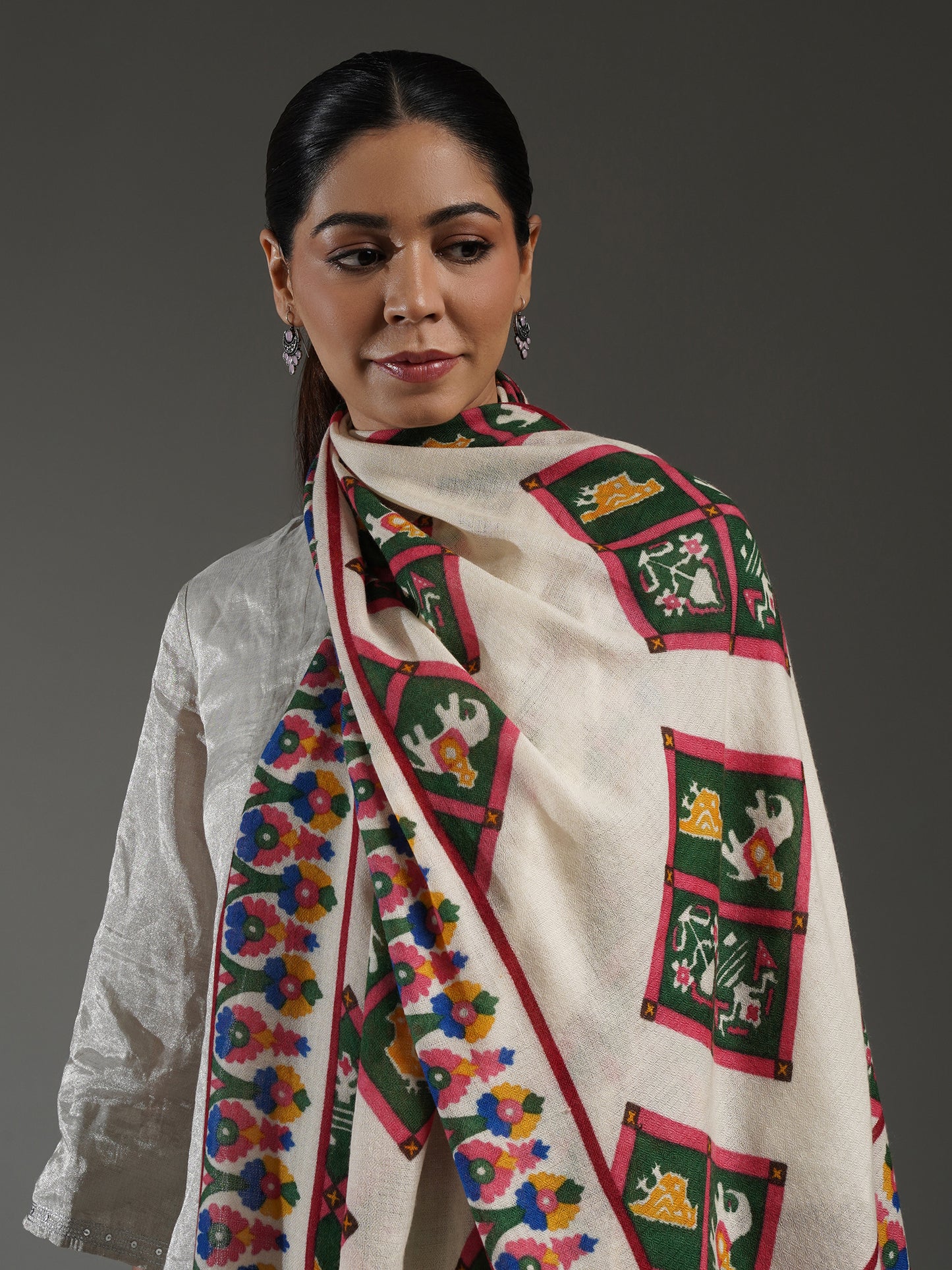 Rangbaahar Patola Pashmina Stole