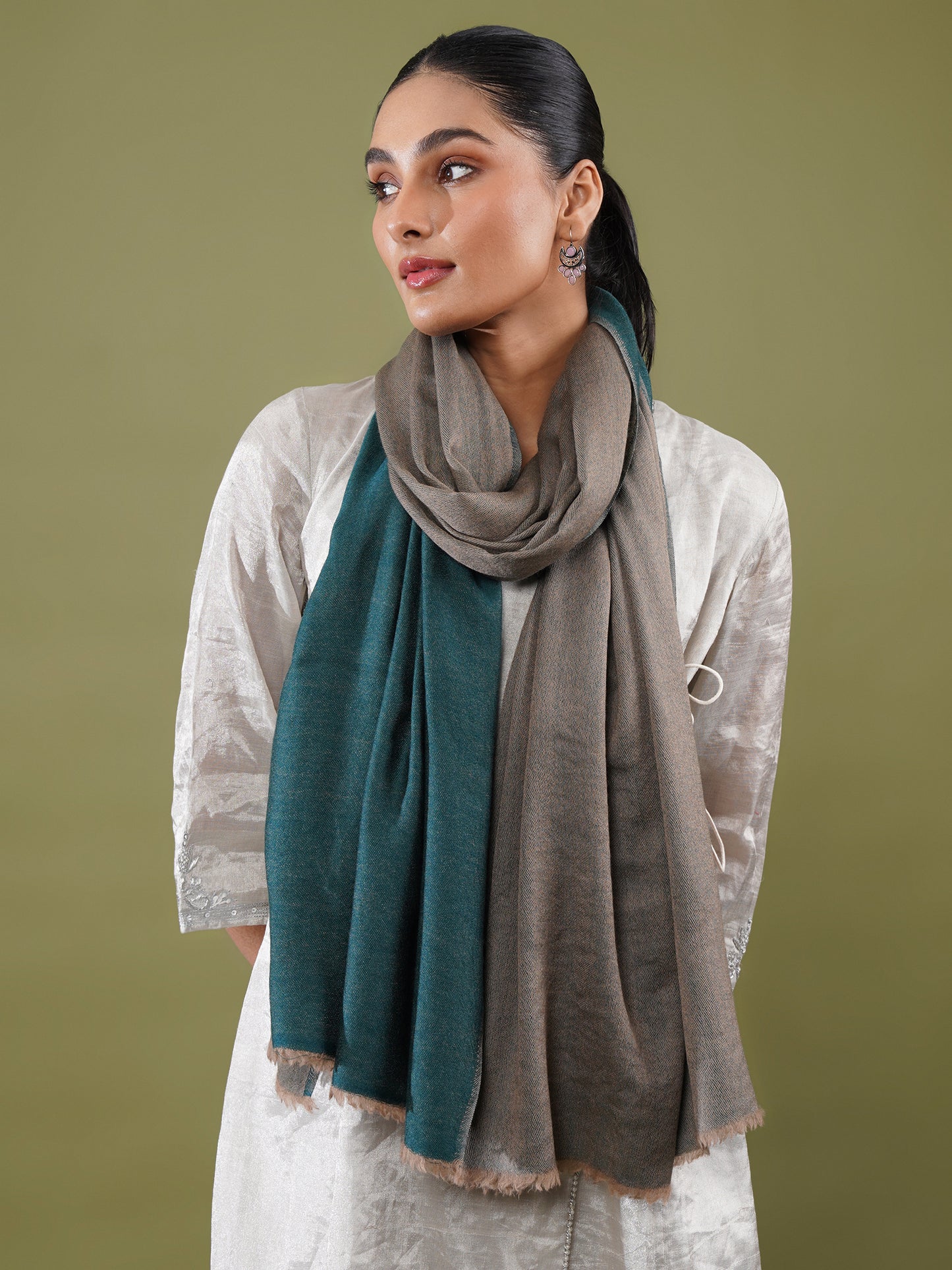 Gulnar Reversible Stole