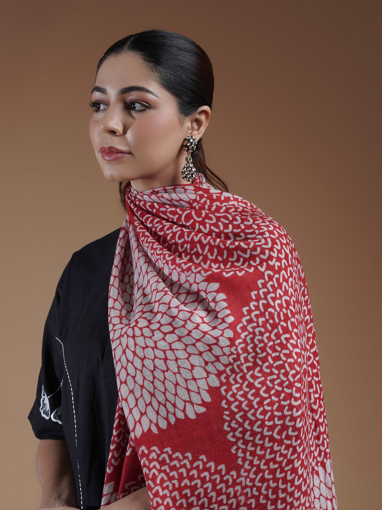 Naienive Printed Woolen Stole