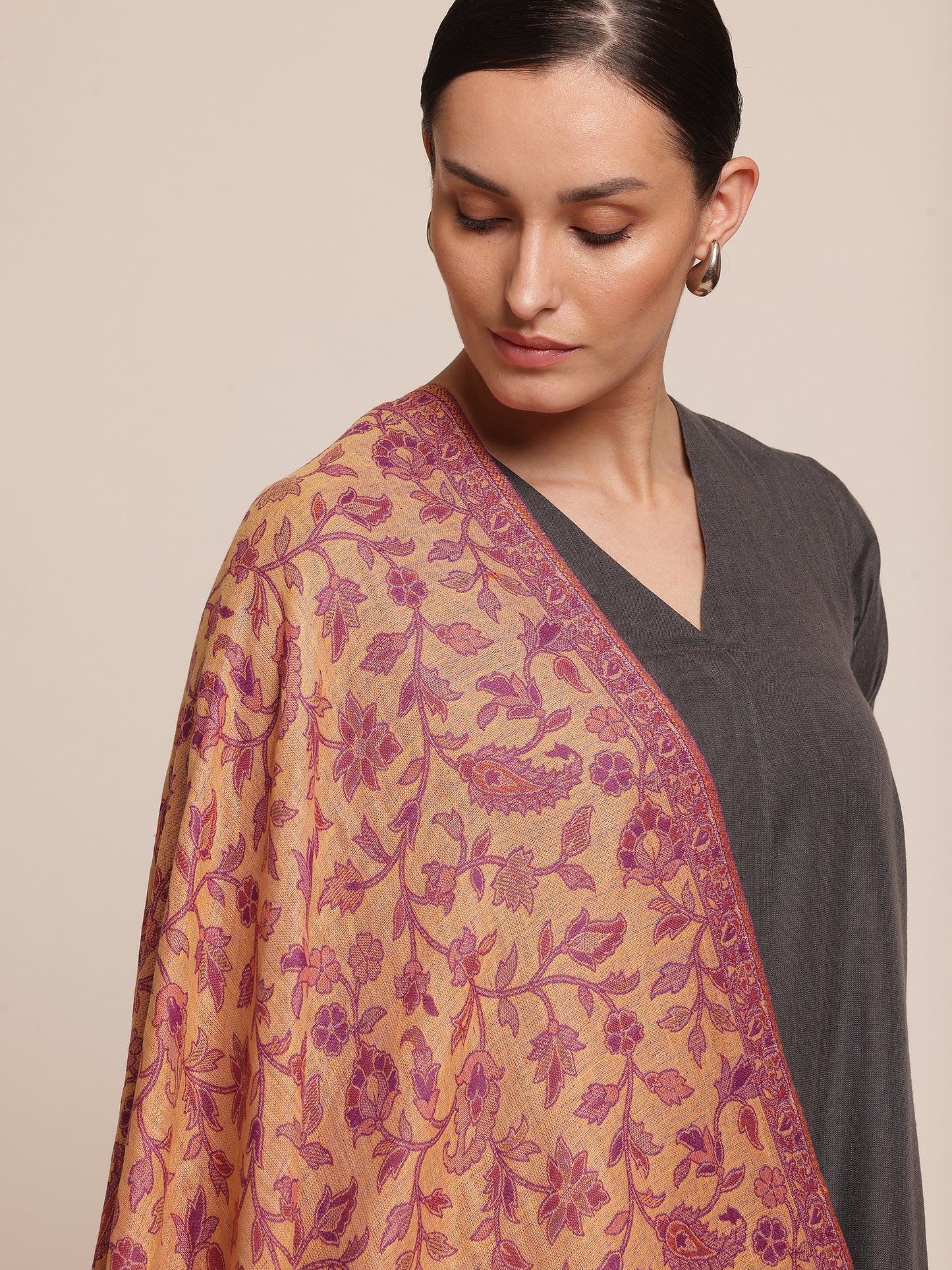 Reversible Kani Woolen Shawl