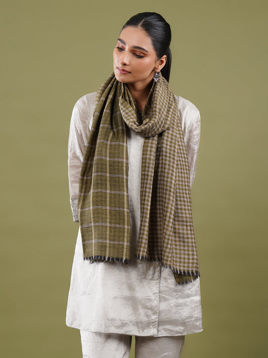 Yashna Reversible Woolen Stole