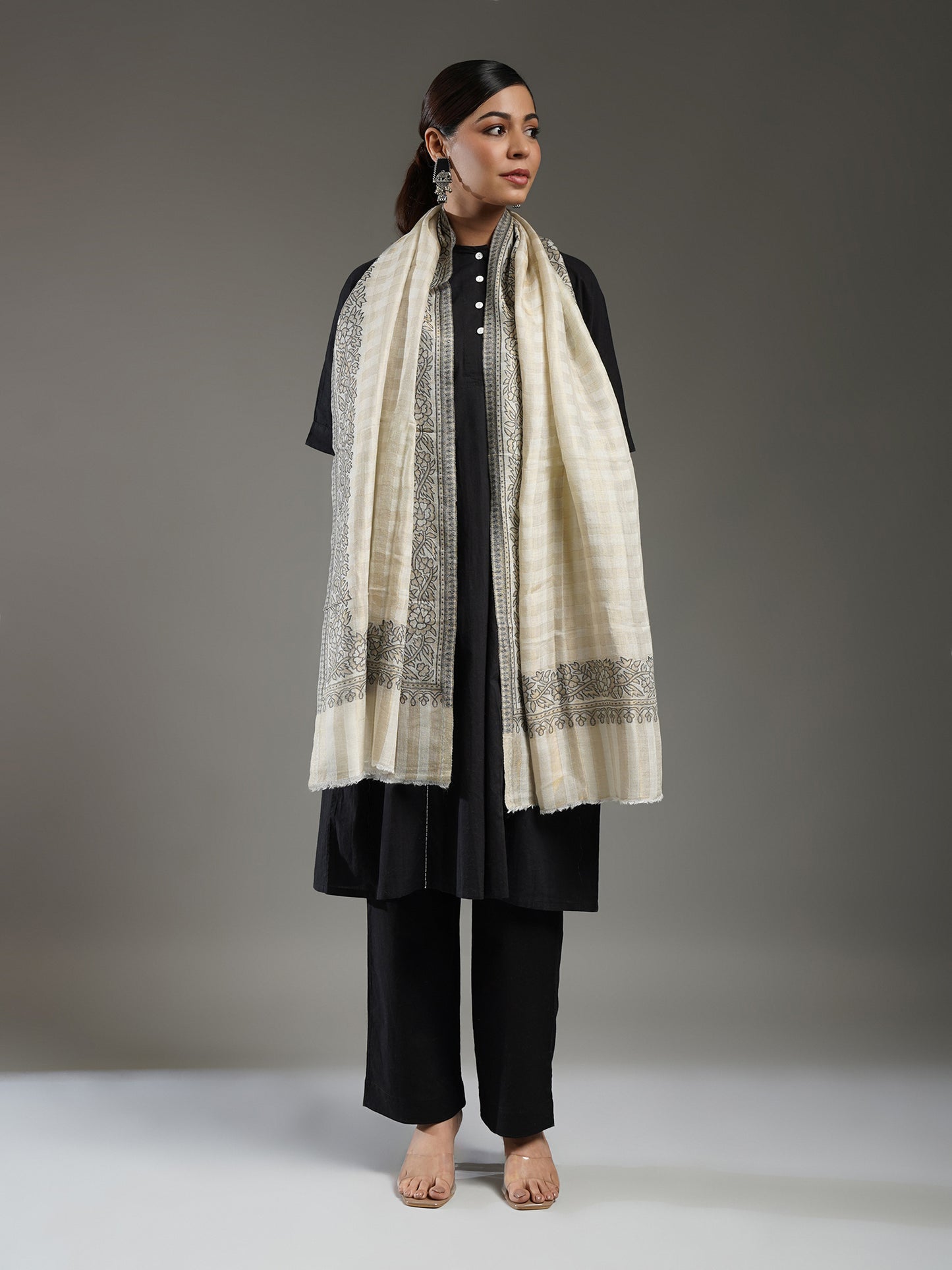 Wool Reversible Zari Stole