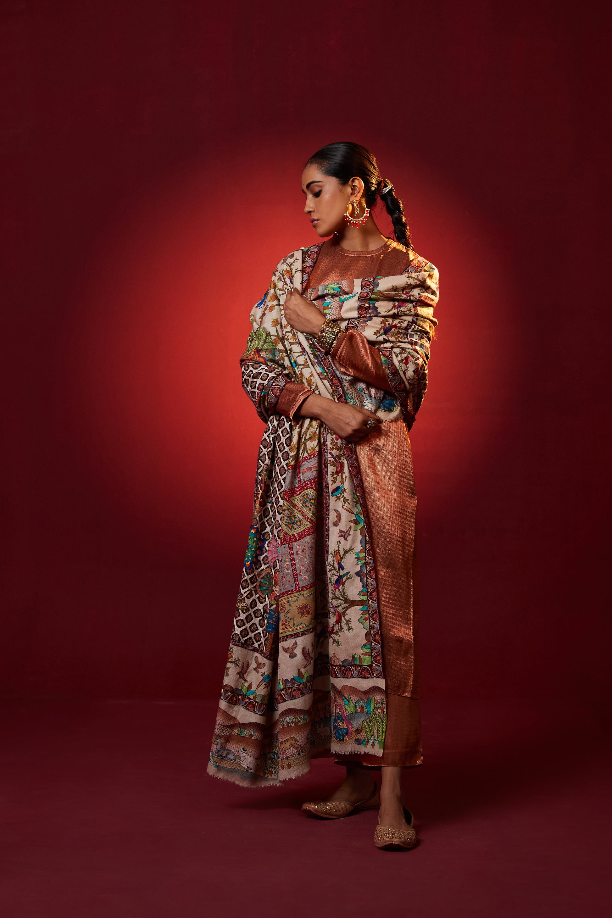 Model is wearing Mehfill-e-Darbar pashmina shawl from shaza.