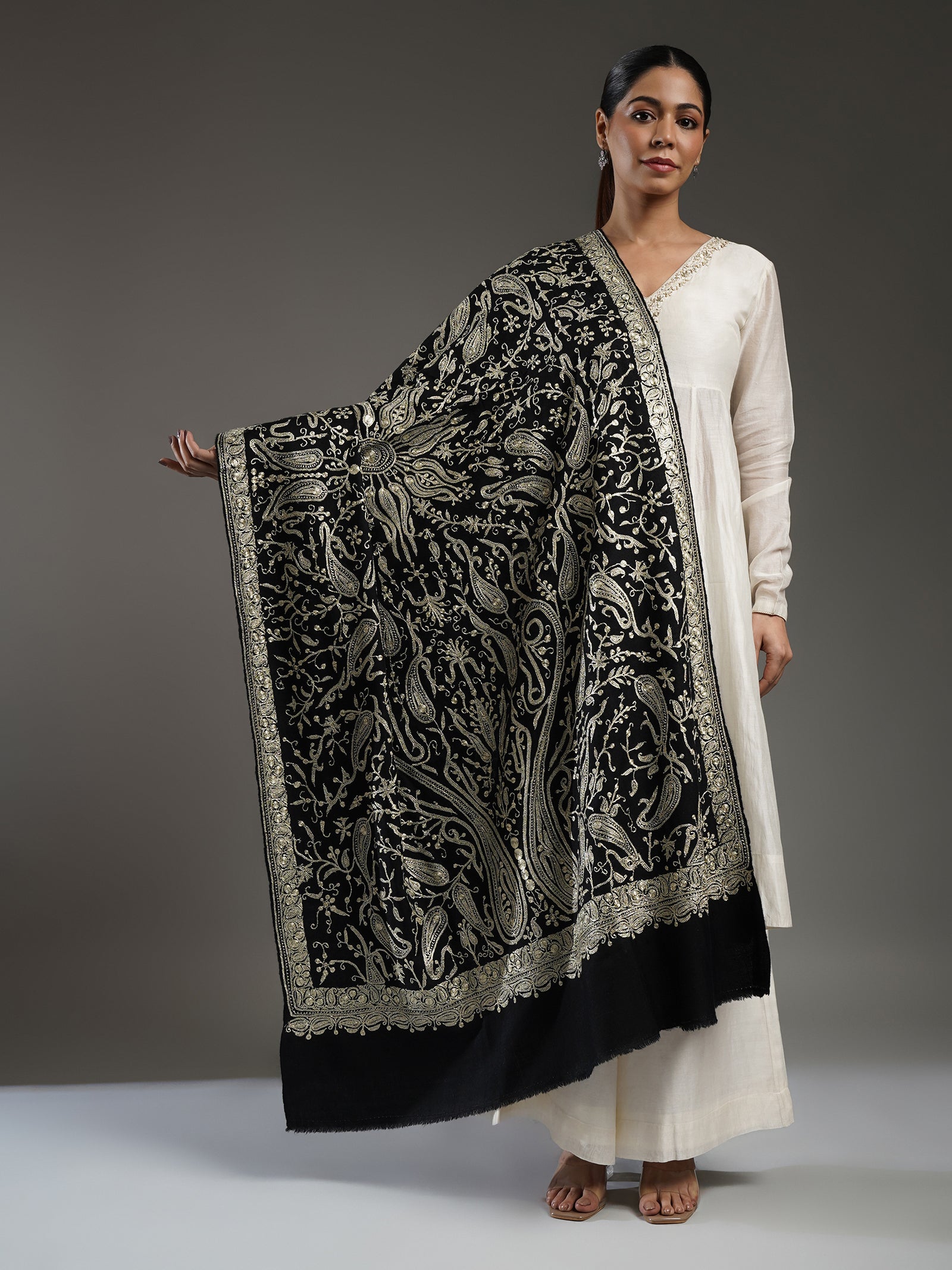 Black Handloom Pashmina Shawl