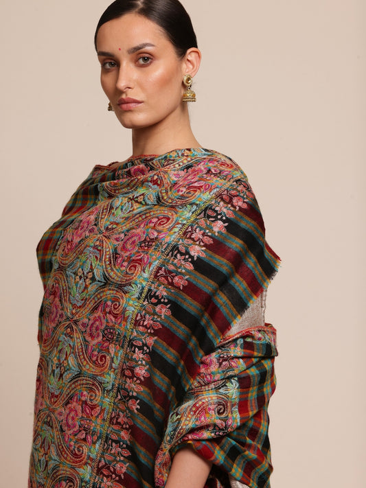 Woman wearing a heritage pashmina shawl