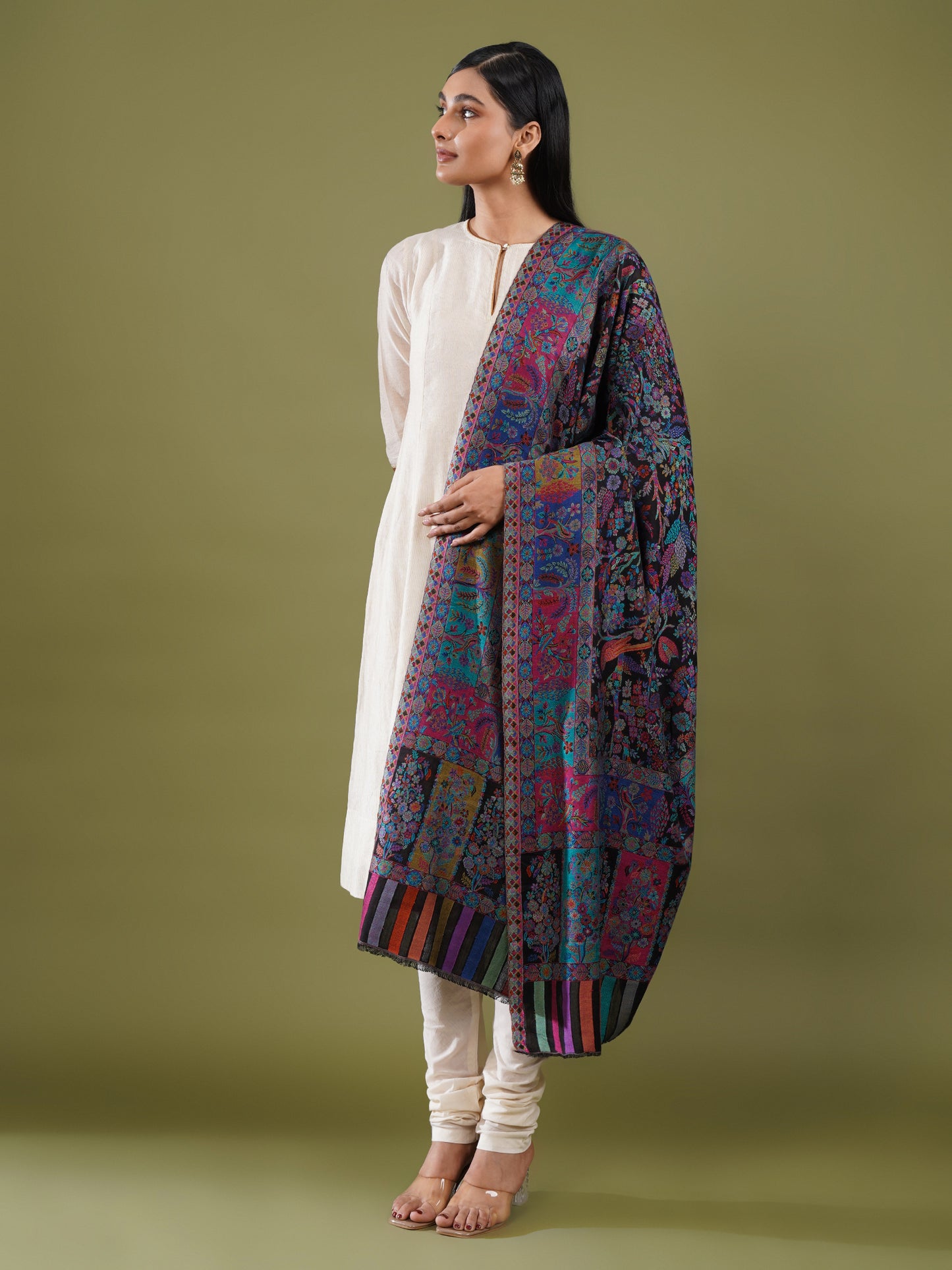 Azurie Jamawar Kani Shwal