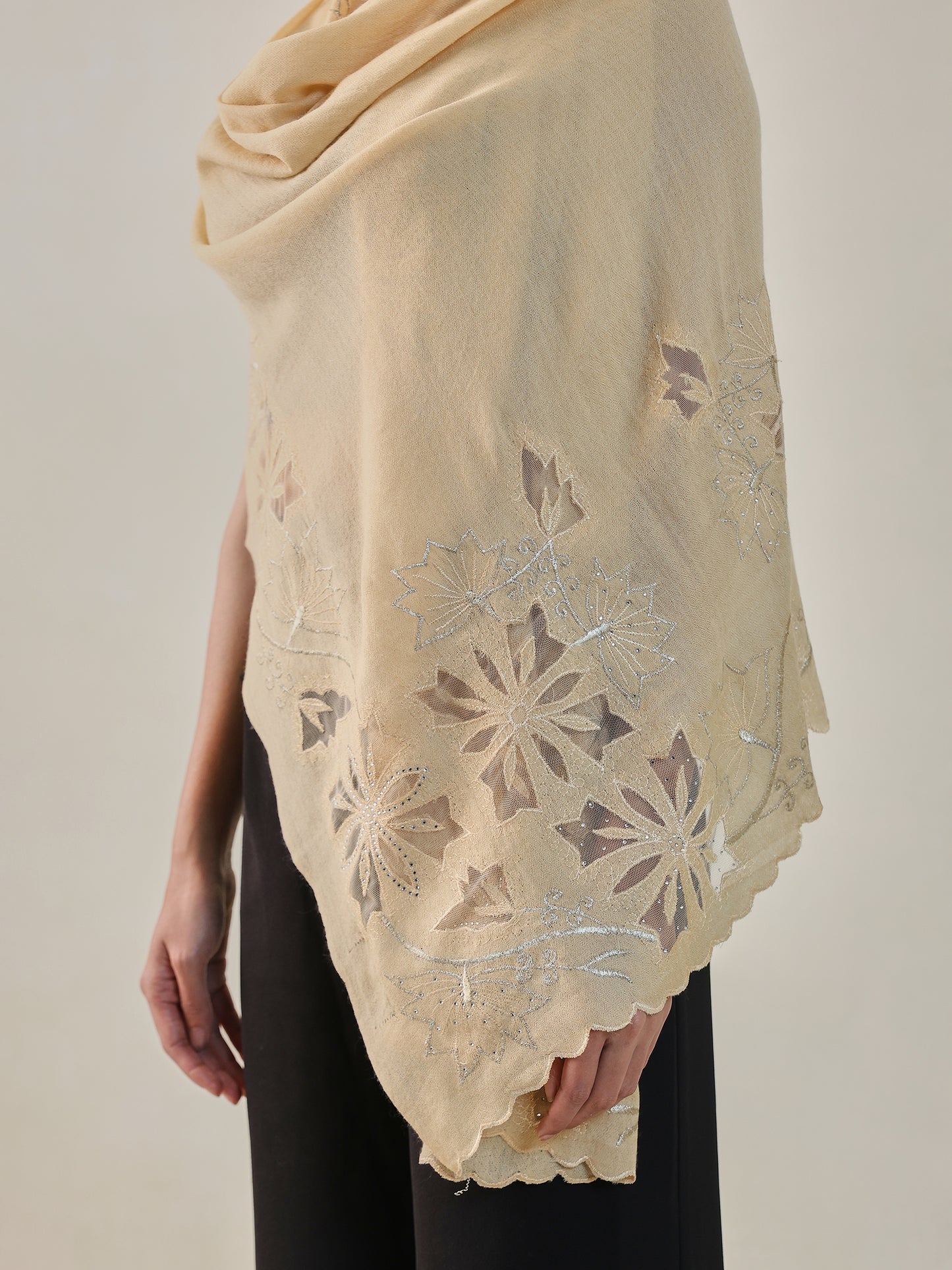 Vineyard Zaywar Pashmina Stole