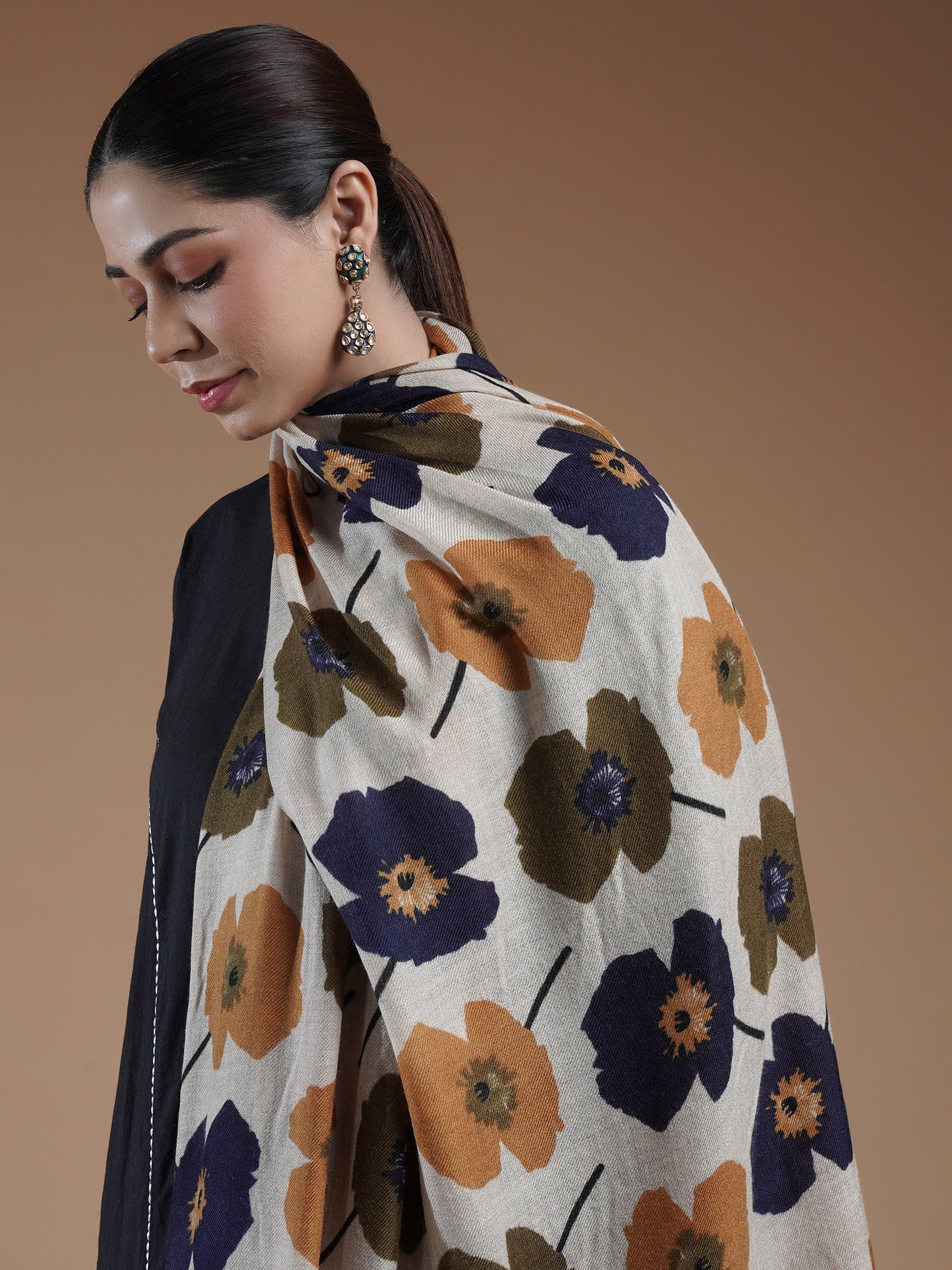 Naienive Printed Woolen Stole