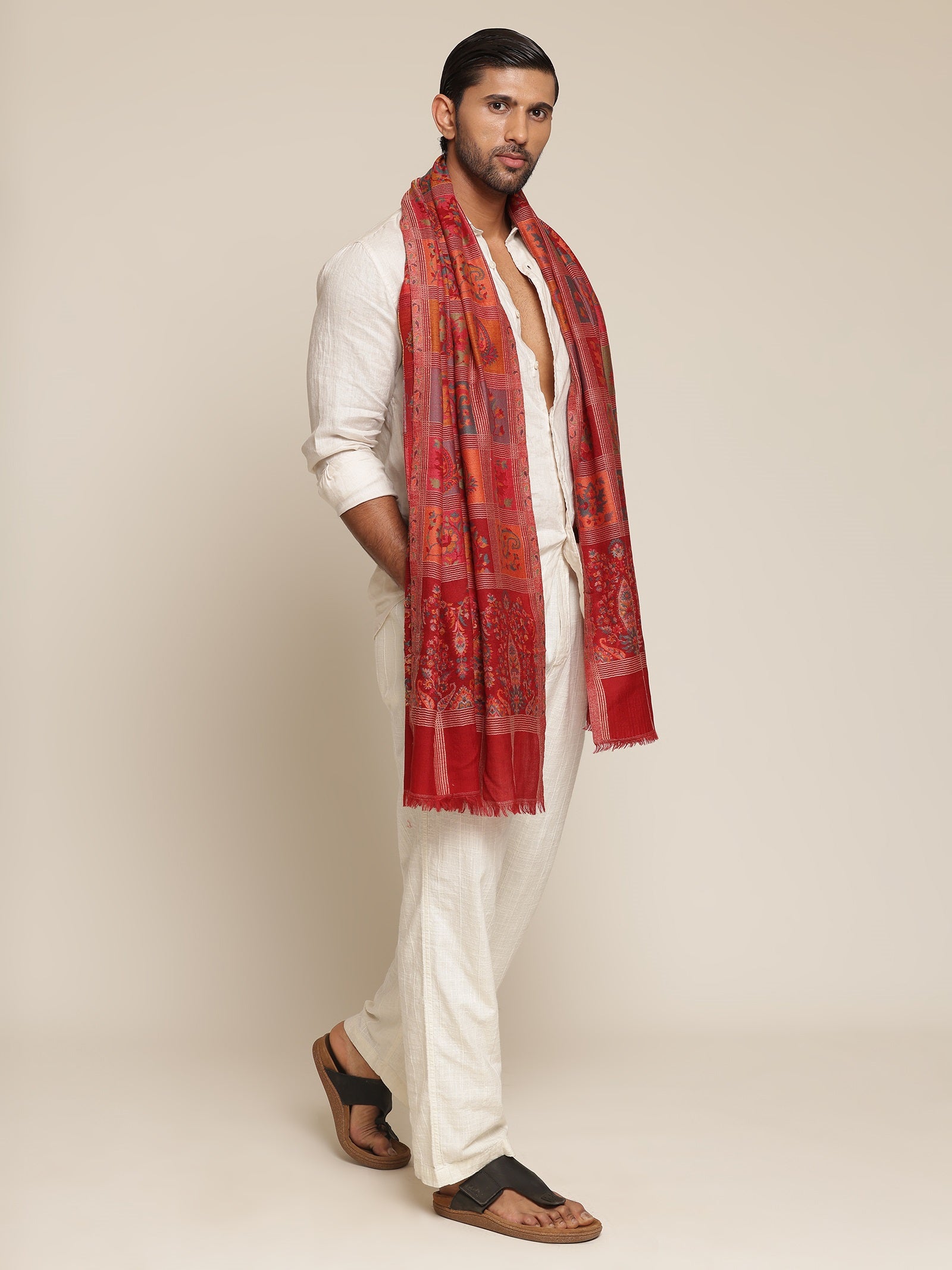 Man wearing a red stole