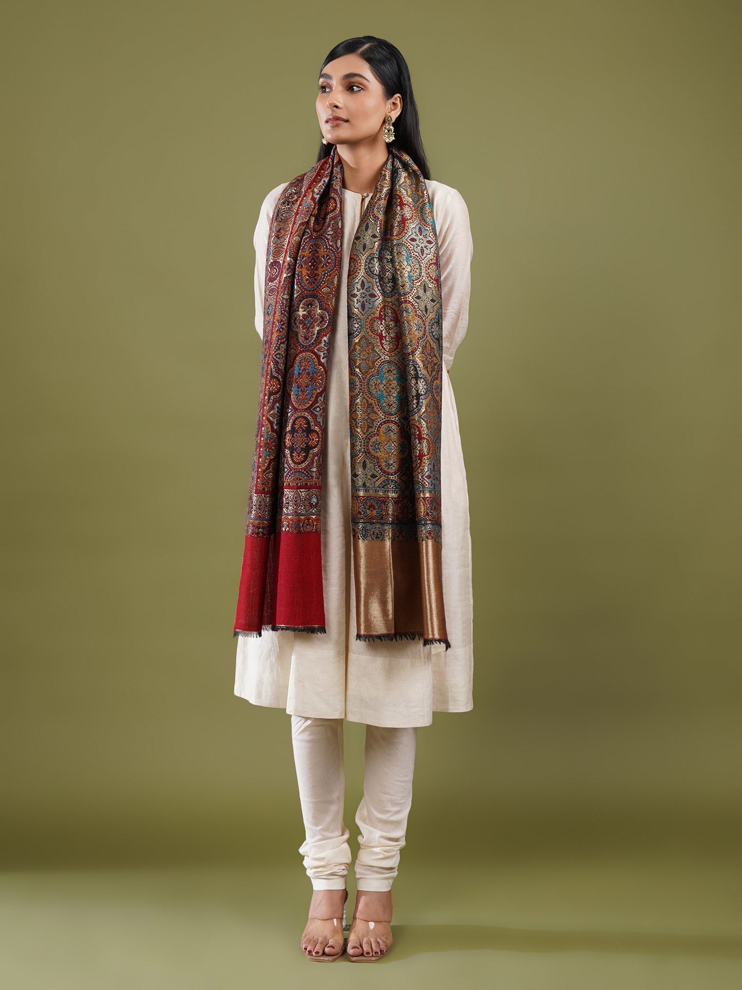 Zahreen Jamawar Kani Stole