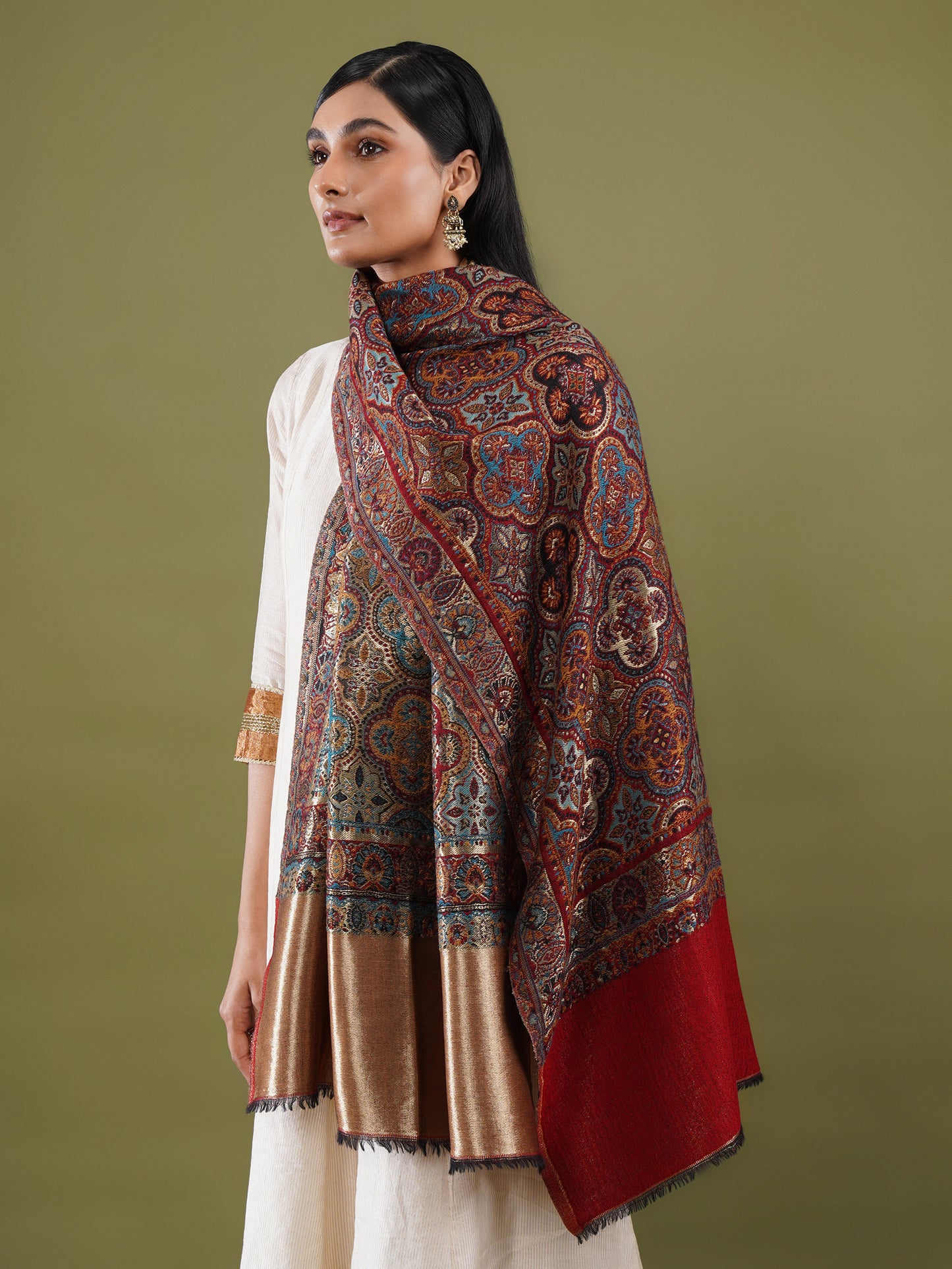 Zahreen Jamawar Kani Stole