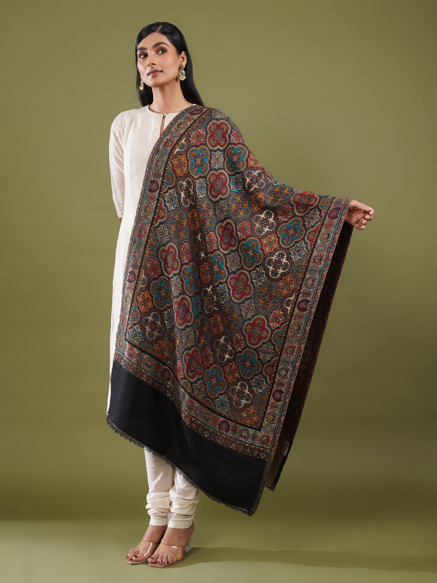 Zahreen Jamawar Kani Stole