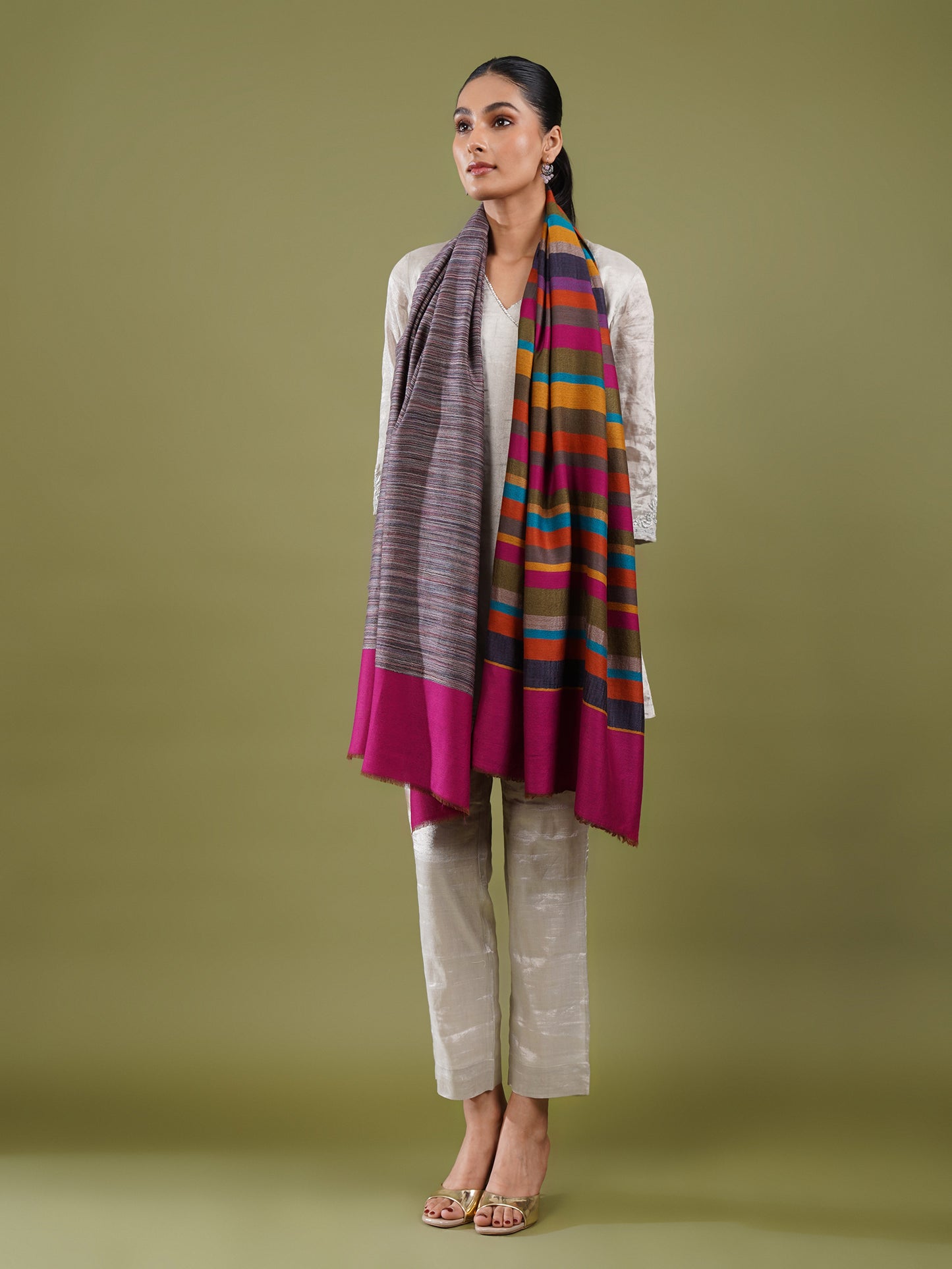 Aarini Woolen Stole
