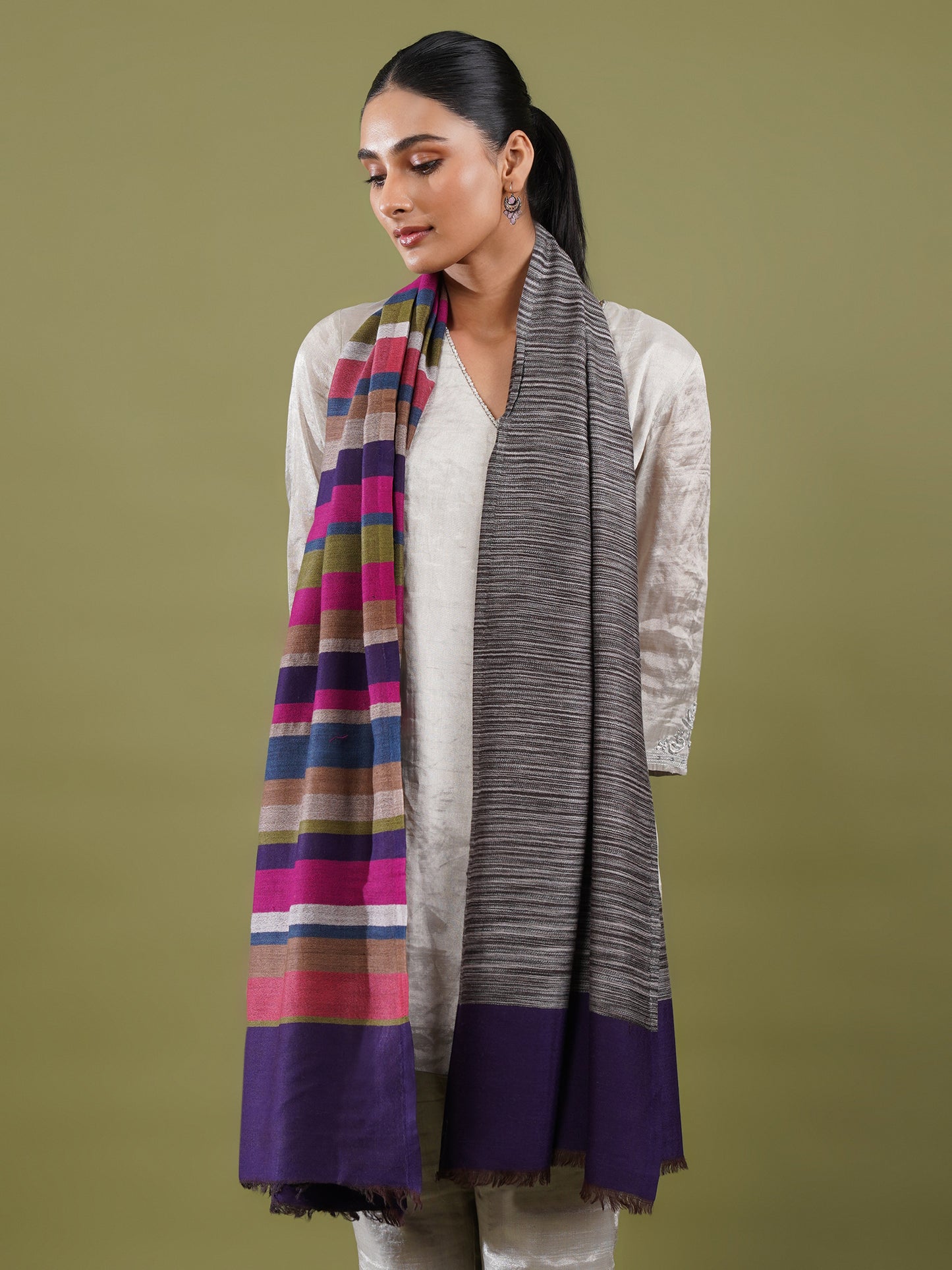 Aarini Woolen Stole