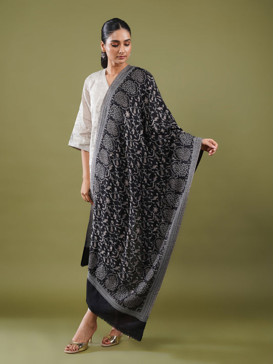 Black Woolen Stole
