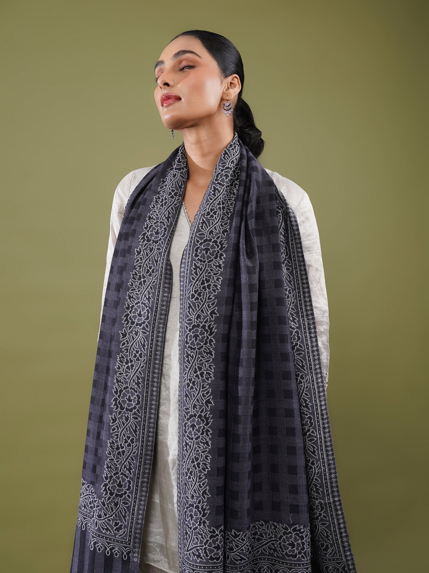 Madhuvan Woolen Stole