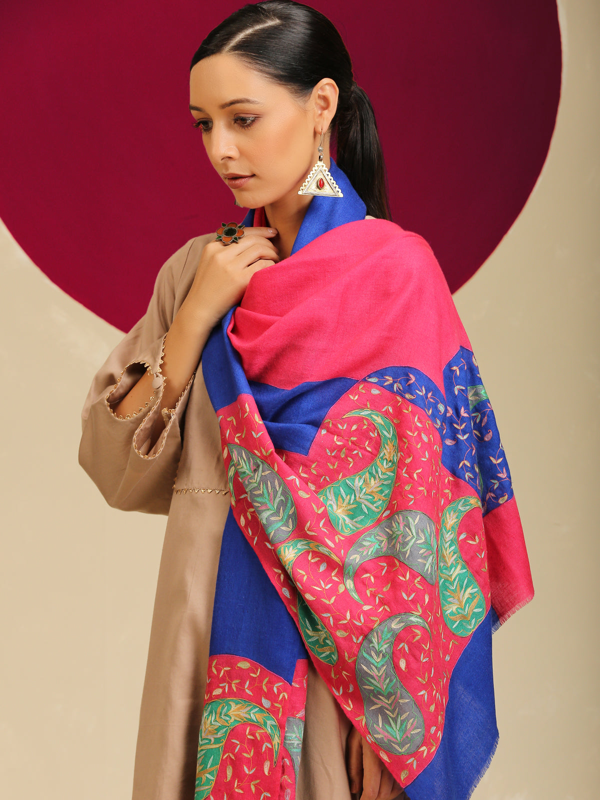 Model is wearing a Pashmina Kalamkari Border Stole from Shaza.